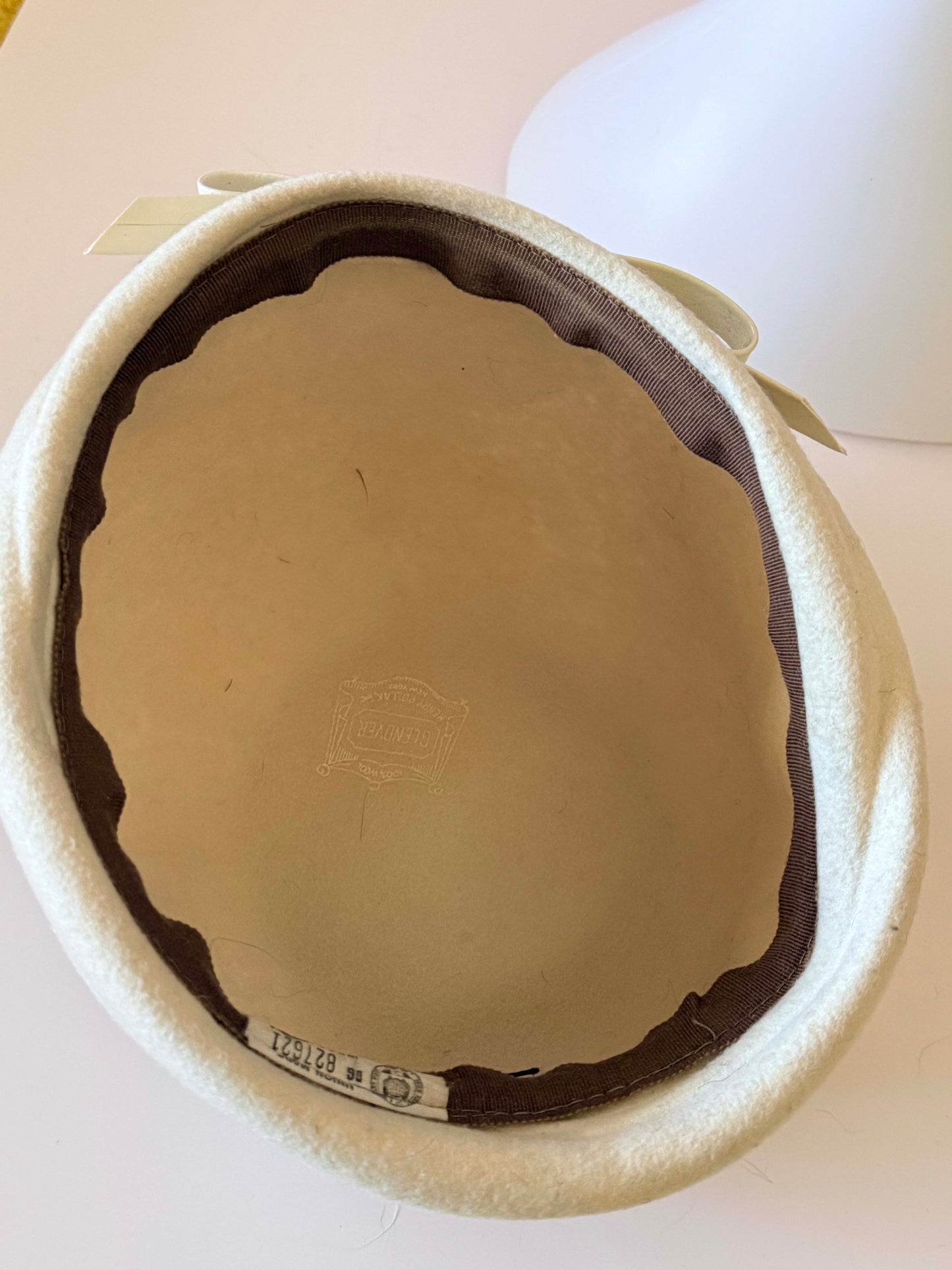 1960s Cream Felt Cloche Hat – Minimalist Mid Century Winter Hat with Bow