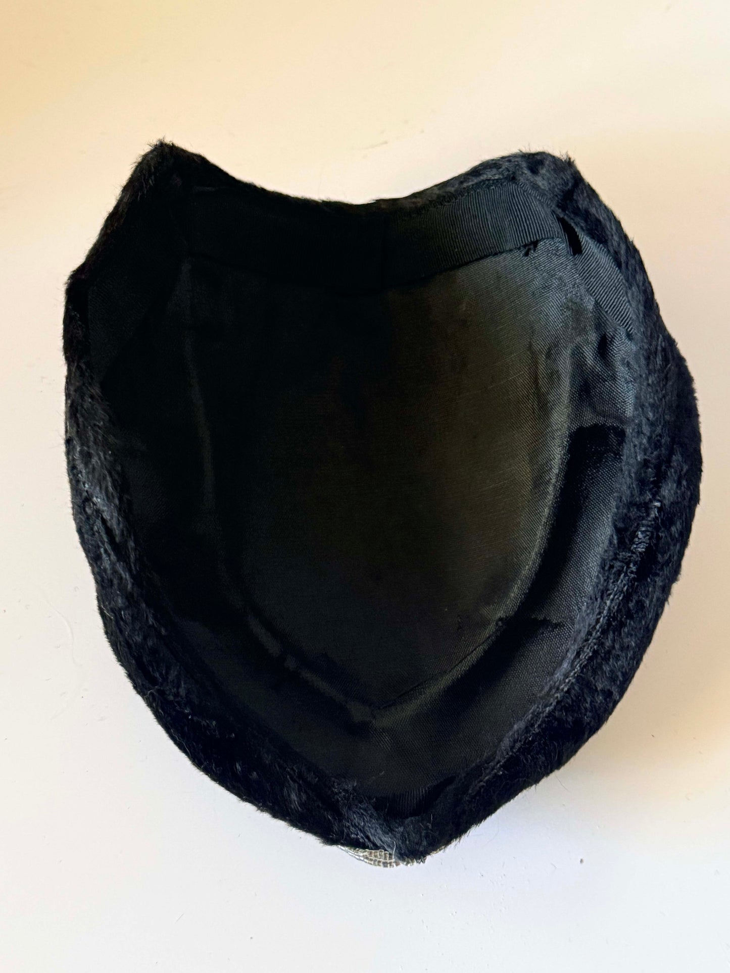 Vintage Black Fur Felt Pillbox Hat, Beaded Cocktail Hat, Mid Century Fur Hat, 1950s Black Fascinator, Classic Evening Hat