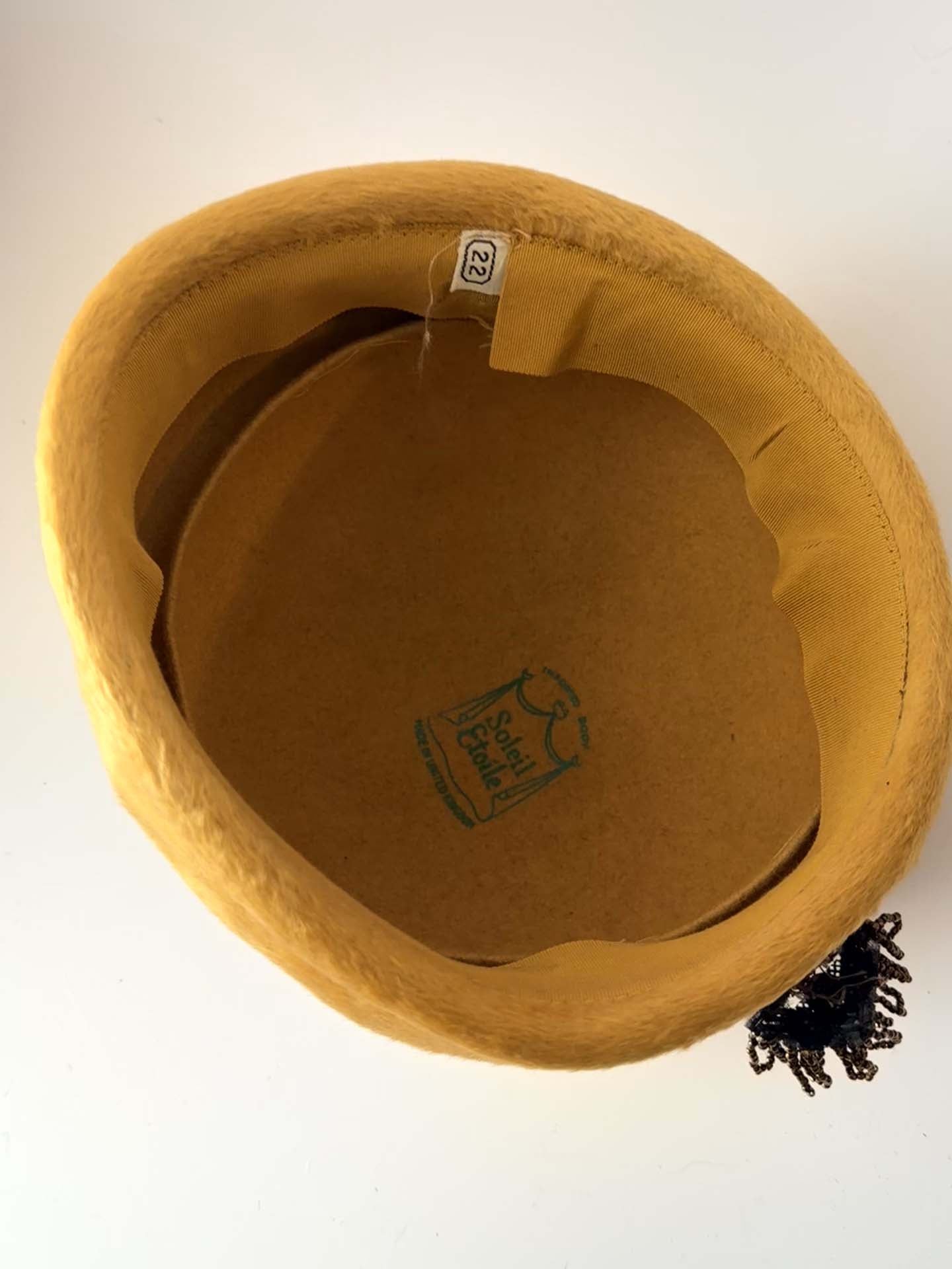Vintage Camel Fur Pillbox Hat | 1960s Fur Felt Cloche Hat | Beaded Art Deco Accent | Mod Winter Millinery | Size 22