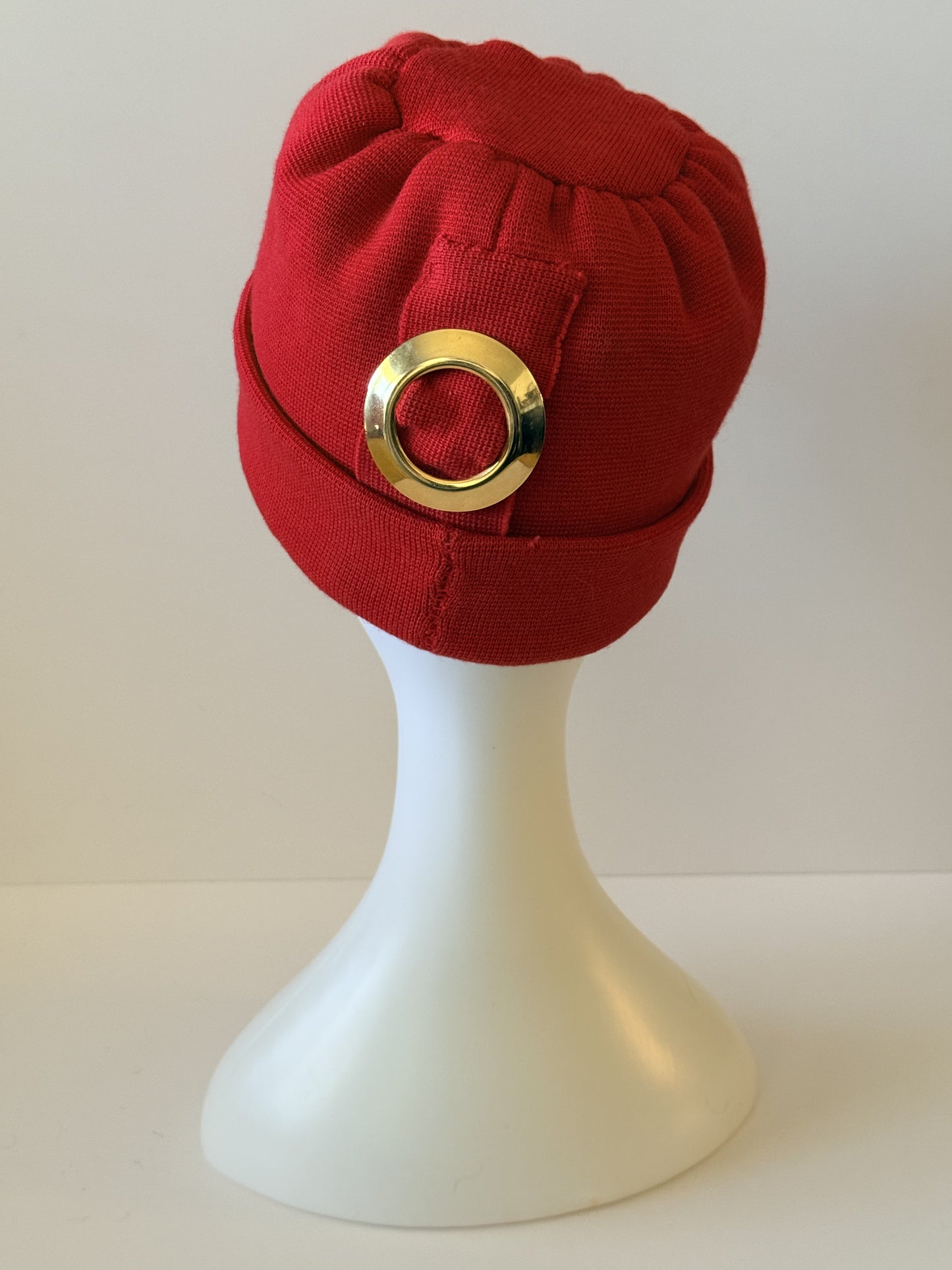 Vintage 1960s Red Knit Cloche Hat – Retro Mod Hat with Gold Buckle Accent