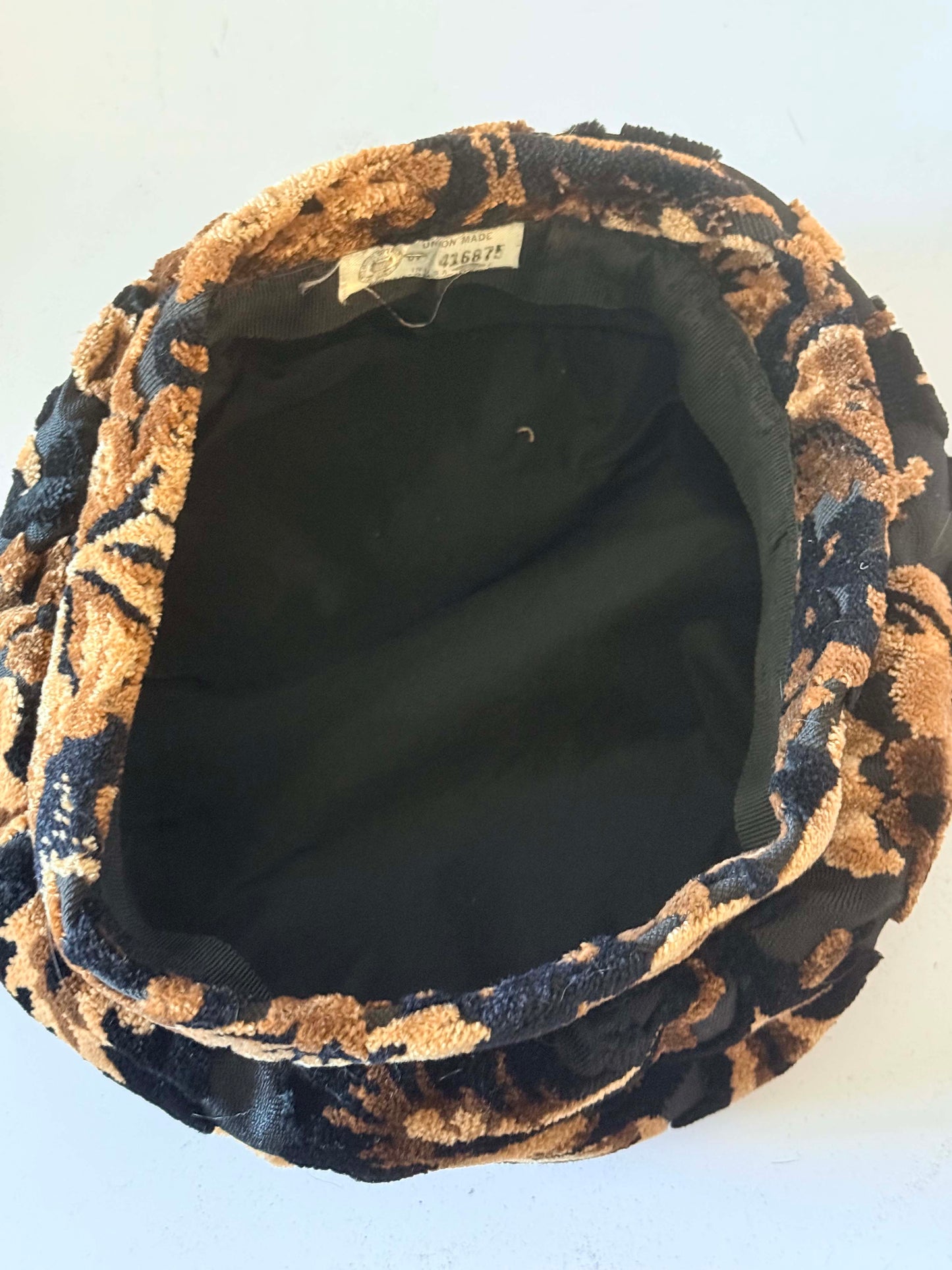 Vintage Black & Gold Velvet Beret Hat | 1960s Burnout Velvet Cap | Textured Floral Beret | Mod Cocktail Hat | Statement Millinery