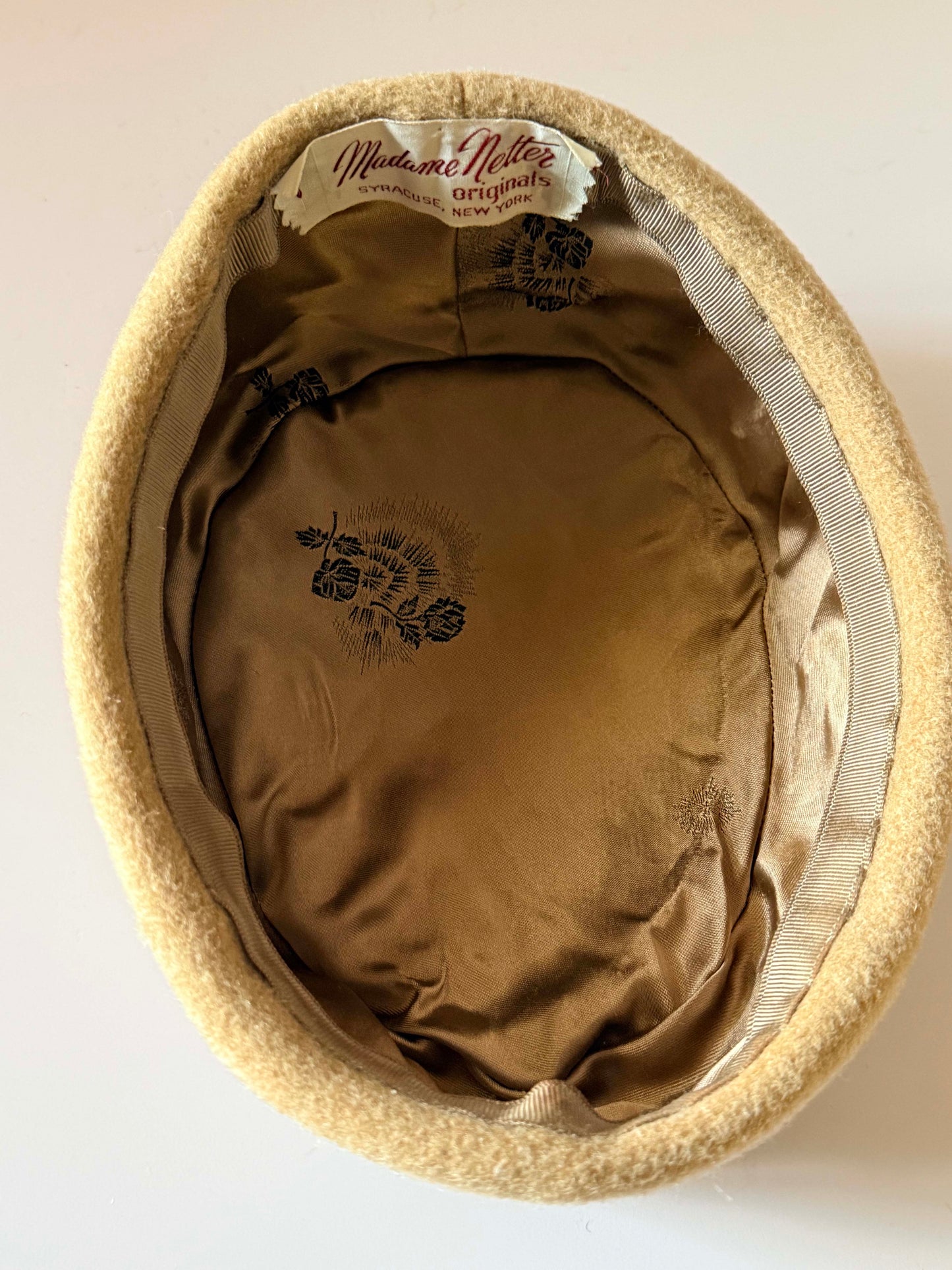 Vintage 1960s Madame Netter Half Hat, Beige Wool Cocktail Hat, Mid Century Sculptural Hat, Minimalist Millinery, Designer Vintage Hat