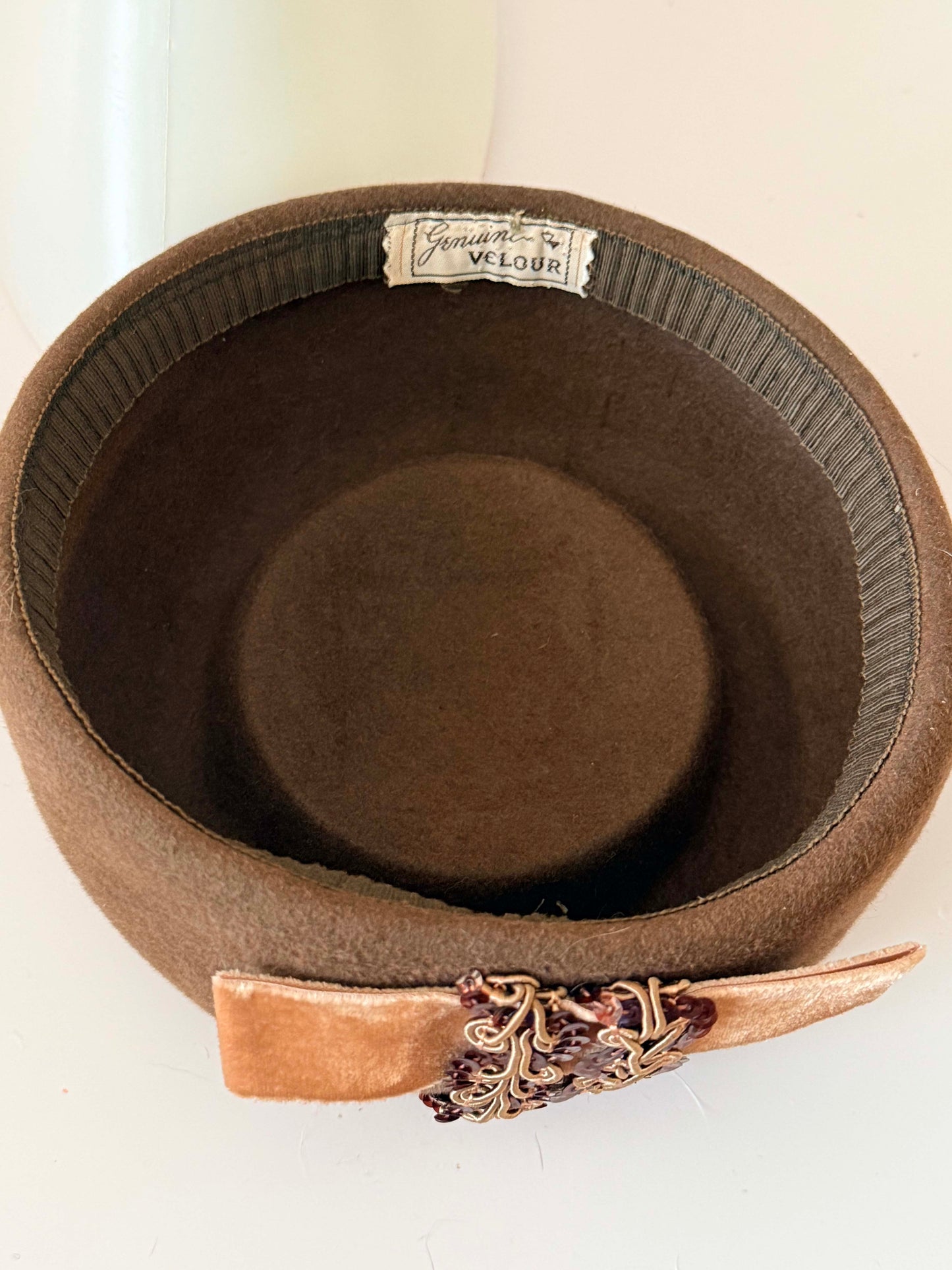 Vintage Brown Velour Pillbox Hat – Sculptural Wool Felt with Velvet Bow & Beaded Trim