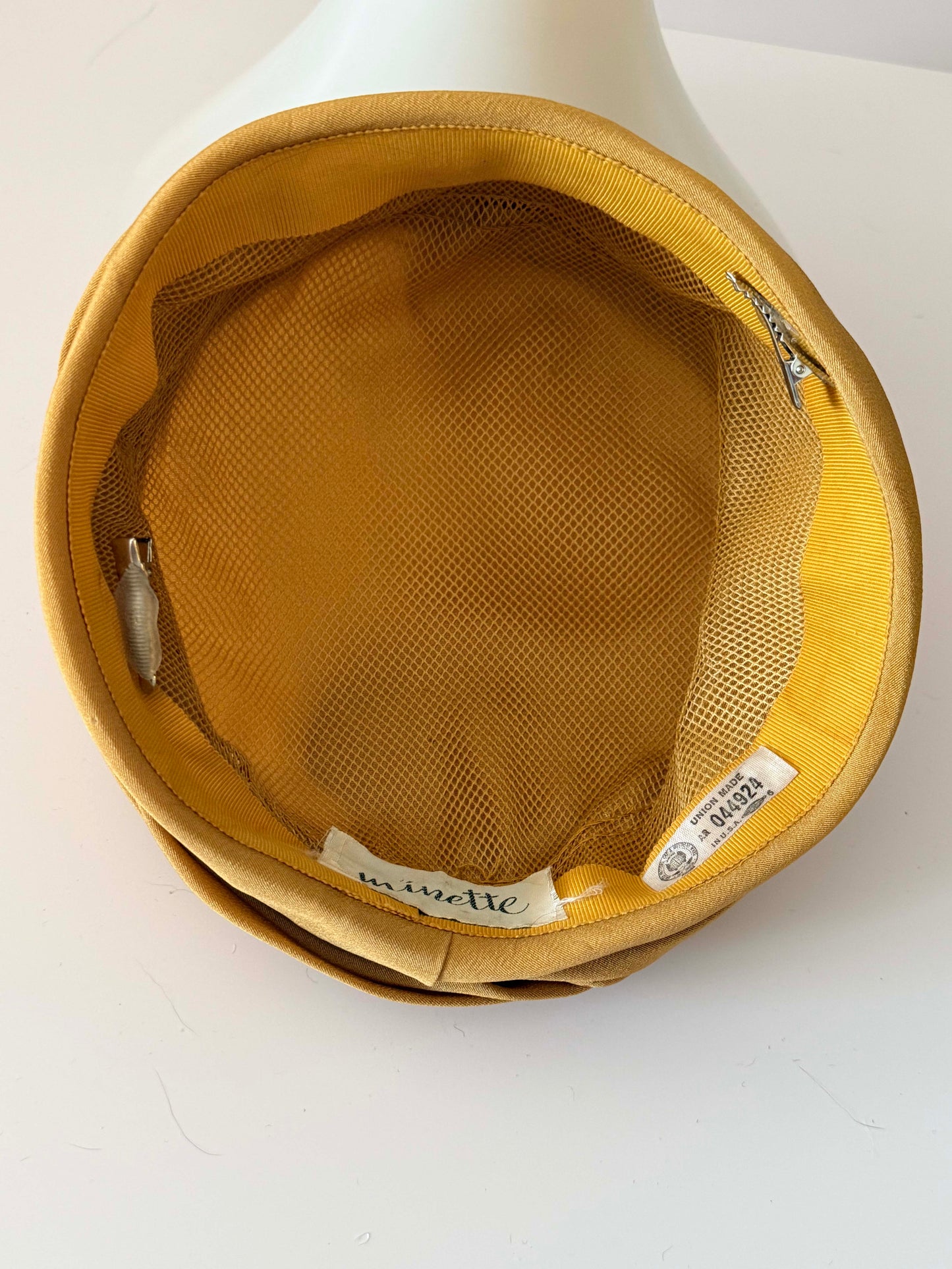 Vintage Minette Mustard Gold Draped Turban Hat – 1950s–1960s Soft Fabric Headpiece