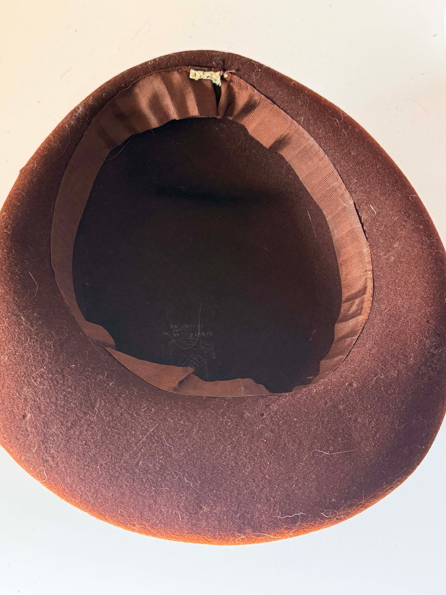 Vintage 1940s Brown Wool Felt Hat | Grosgrain Rosette Bow Brimmed Tilt Hat | 1940s Womens Millinery