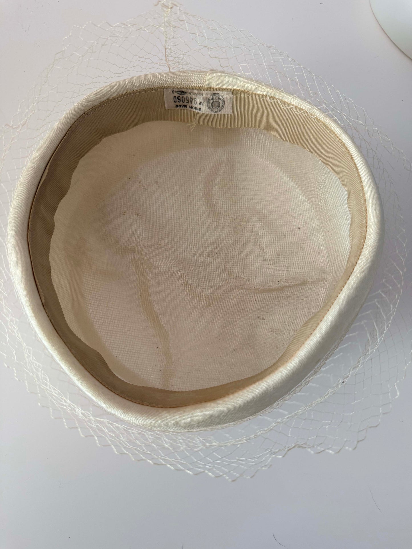 1960s Vintage Ivory Pillbox Hat | Satin Bow Veil Bridal Hat | Mid Century Wedding Cocktail Hat