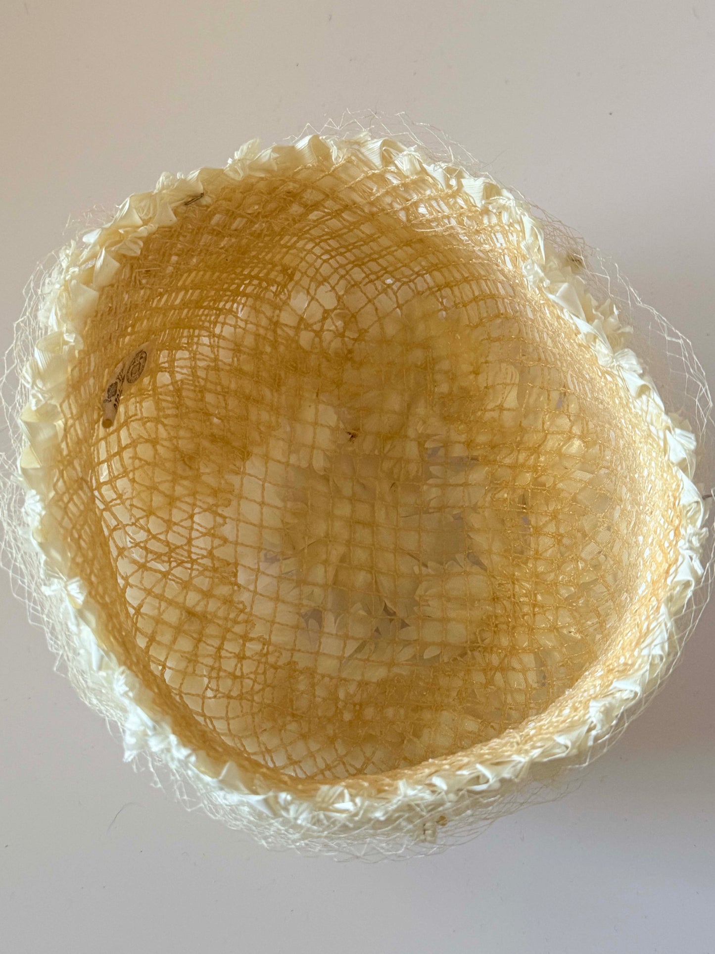 1950s Ivory Floral Pillbox Hat with Netting Vintage Bridal Hat Mid Century Wedding Headpiece Cocktail Hat