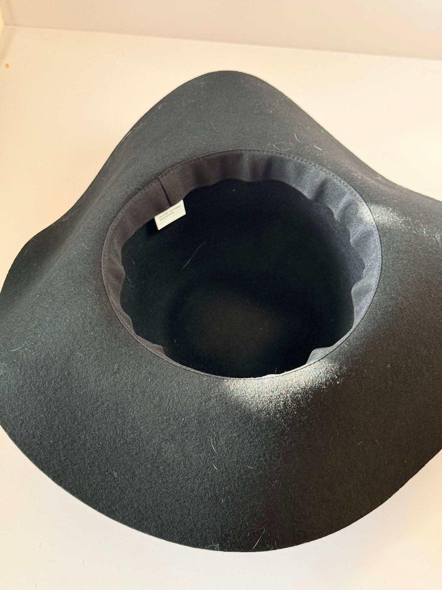 Vintage Black Wool Felt Wide Brim Hat Minimalist Floppy Hat 1990s Classic Soft Brim Hat