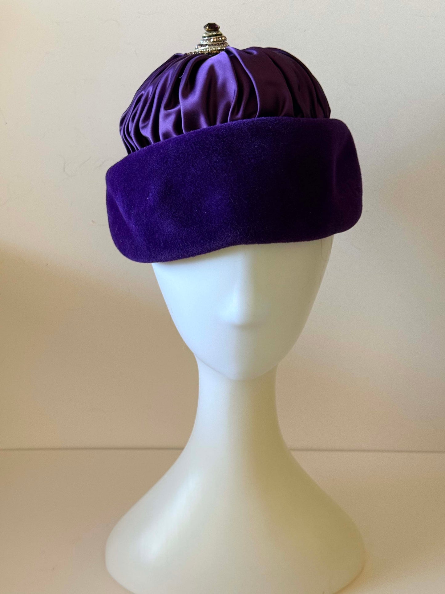 1950s - 1960s Evelyn Varon Purple Satin Cocktail Hat with Rhinestone Jewel – Vintage Hat