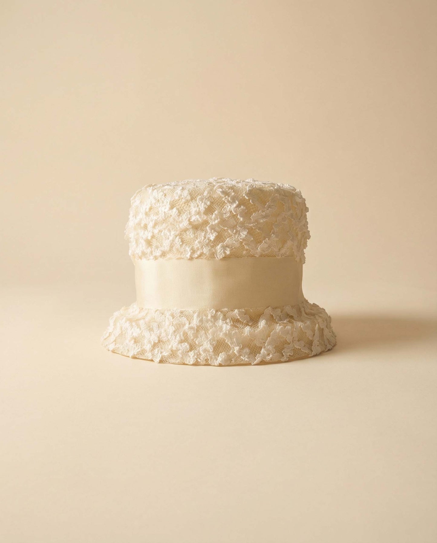 1960s Ivory Lace Bucket Summer Hat by Clover Lane – Vintage Lattice Lace Spring Hat