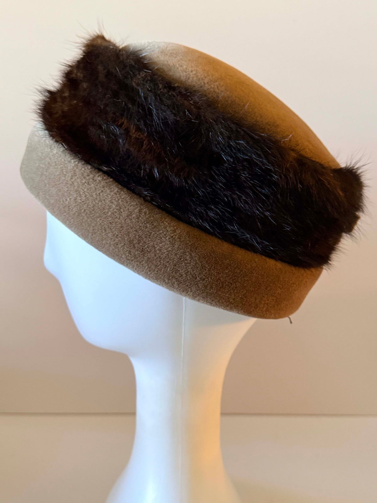 Vintage Lilly Daché Dachettes 1960s Taupe Wool Felt Pillbox Hat Dark Brown Fur Trim Designer Mid Century Winter Millinery