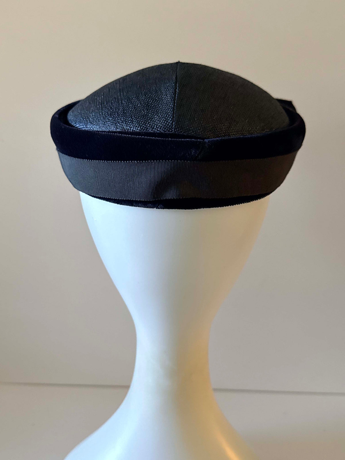 Vintage 1950s Joul de Luxe Black Pillbox Hat Velvet Shield Grosgrain Ribbon Mid Century Cocktail Hat Retro Millinery