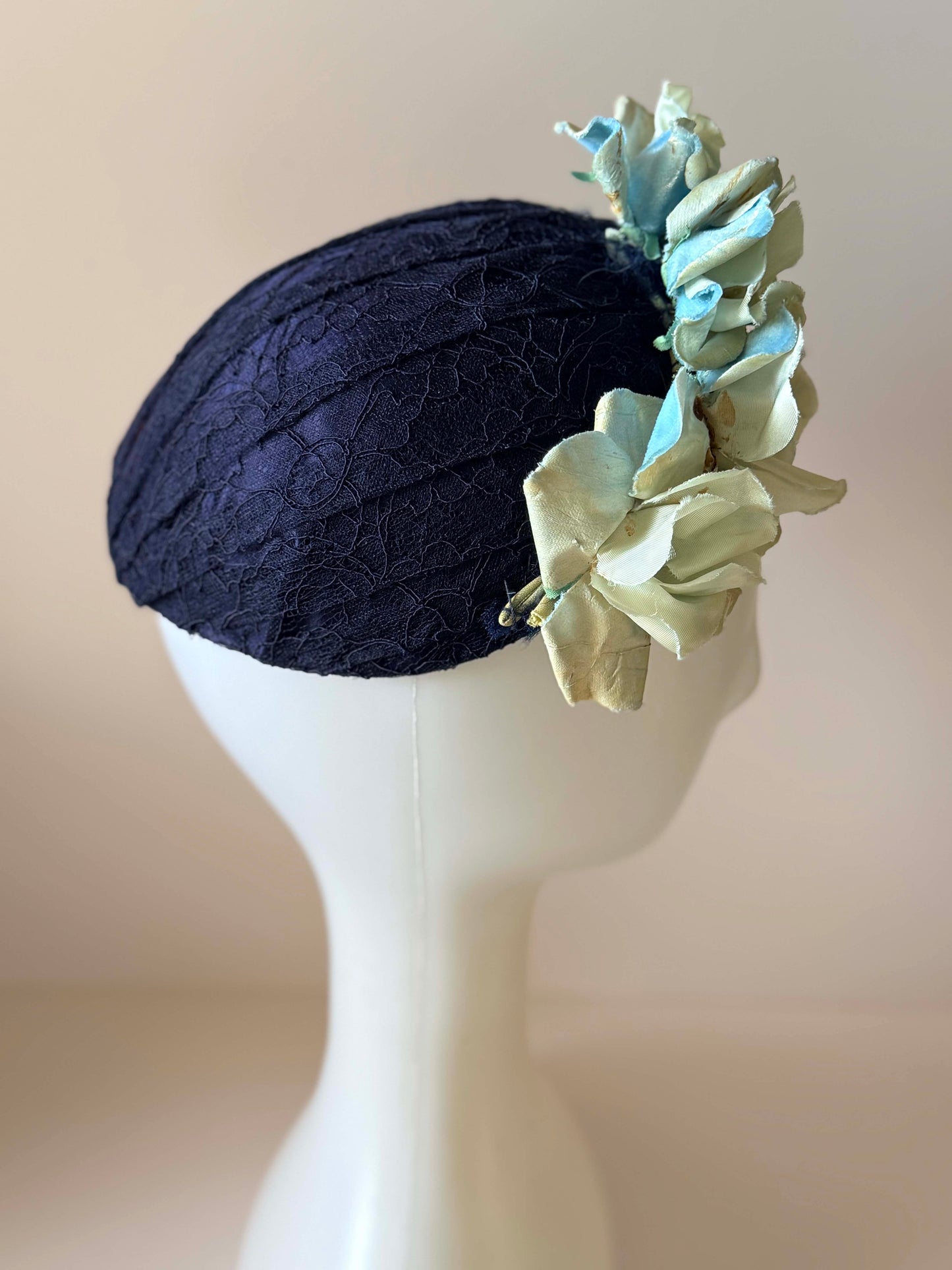 Vintage 1950s Navy Floral Cocktail Hat | Sculptural Blue Flower Fascinator | Mid Century Half Hat Millinery