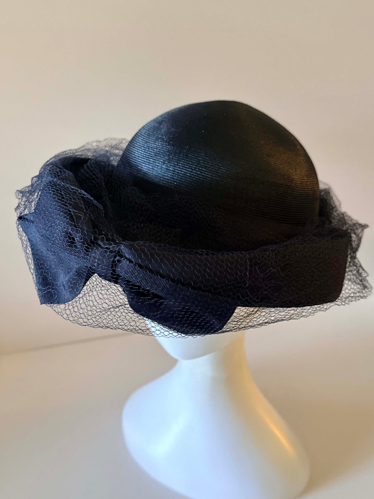 Vintage 1950s Gage Navy Blue Derby Hat Large Grosgrain Bow Veil Mid Century Saucer Hat Designer Millinery