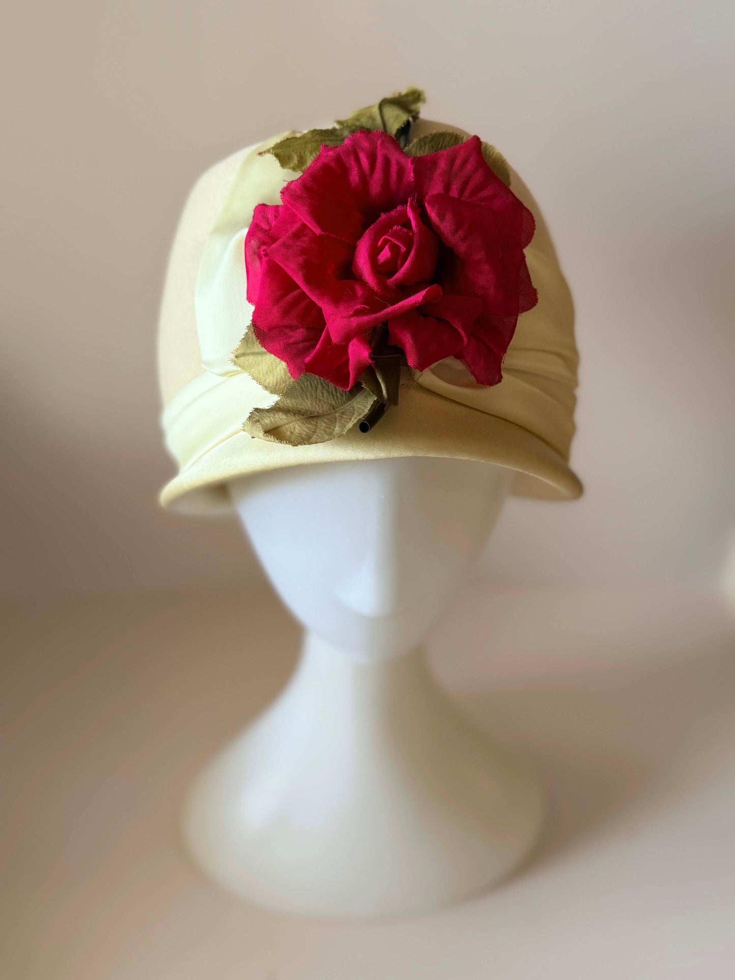 1960s Mr. Richard Ivory Wool Cloche Hat with Red Rose | Vintage Floral Mod Hat | Winter Garden Party Hat | Romantic Mid Century Millinery