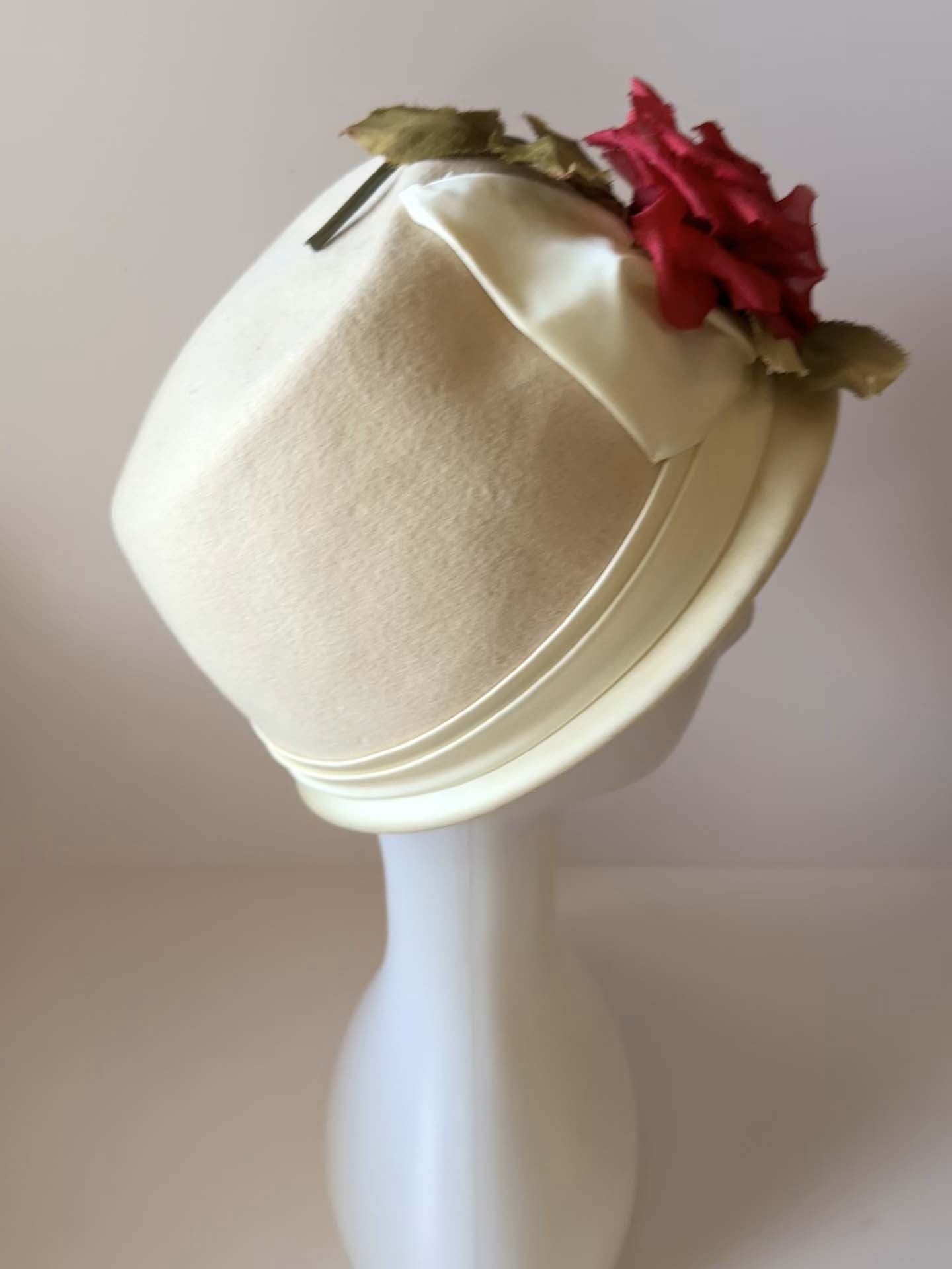 1960s Mr. Richard Ivory Wool Cloche Hat with Red Rose | Vintage Floral Mod Hat | Winter Garden Party Hat | Romantic Mid Century Millinery