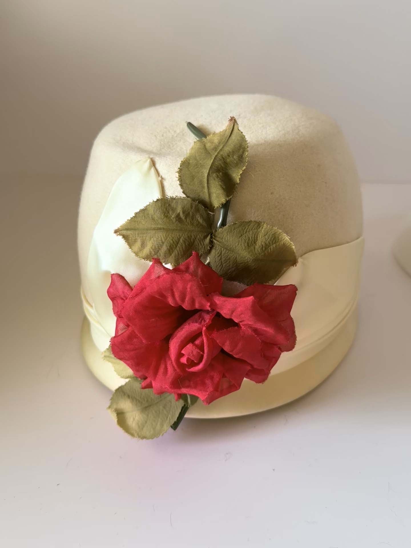 1960s Mr. Richard Ivory Wool Cloche Hat with Red Rose | Vintage Floral Mod Hat | Winter Garden Party Hat | Romantic Mid Century Millinery