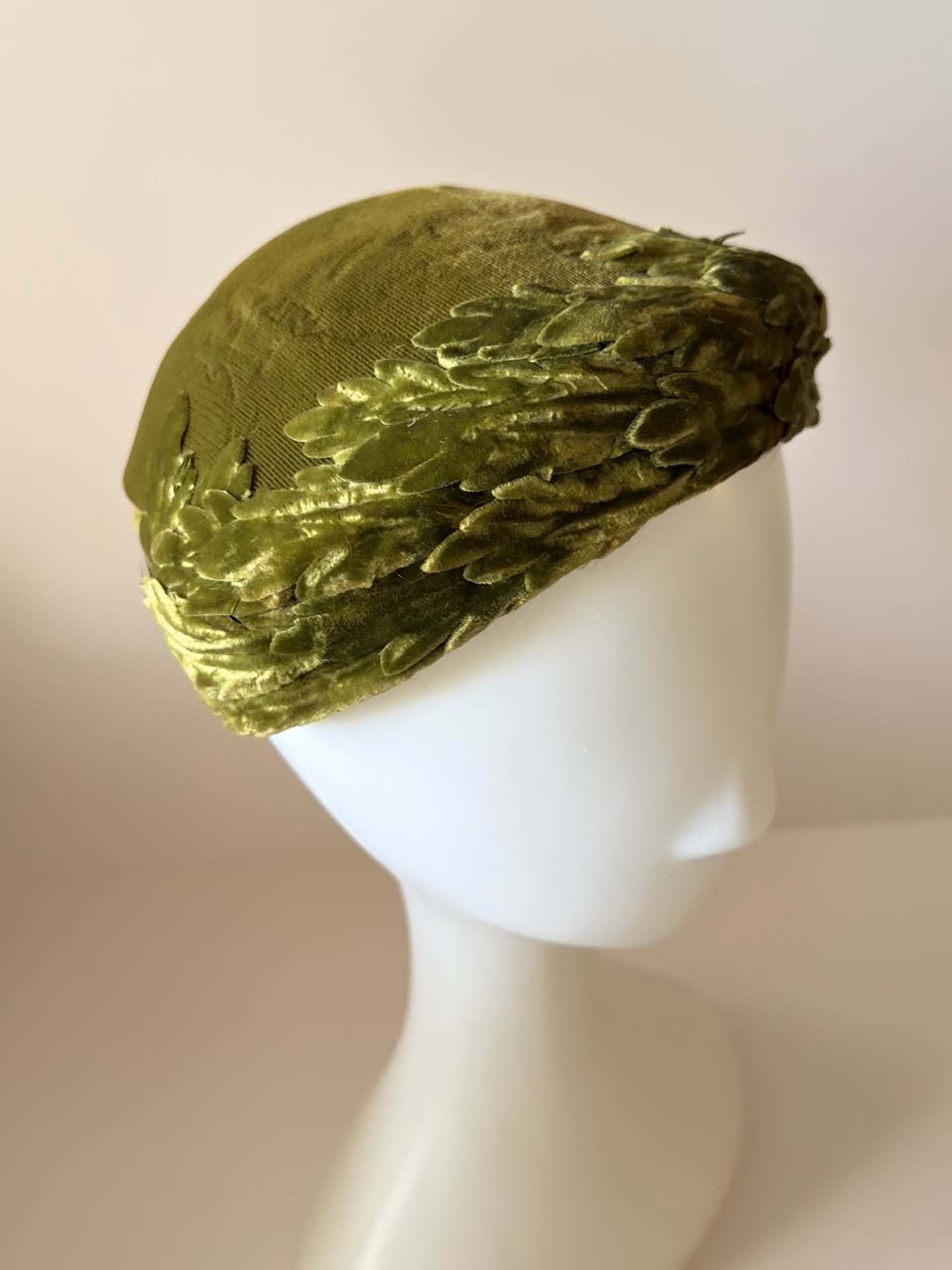 1960s Olive Green Velvet Leaf Cocktail Hat | Sculptural Velvet Fascinator Cap | Woodland Couture Style Vintage Hat