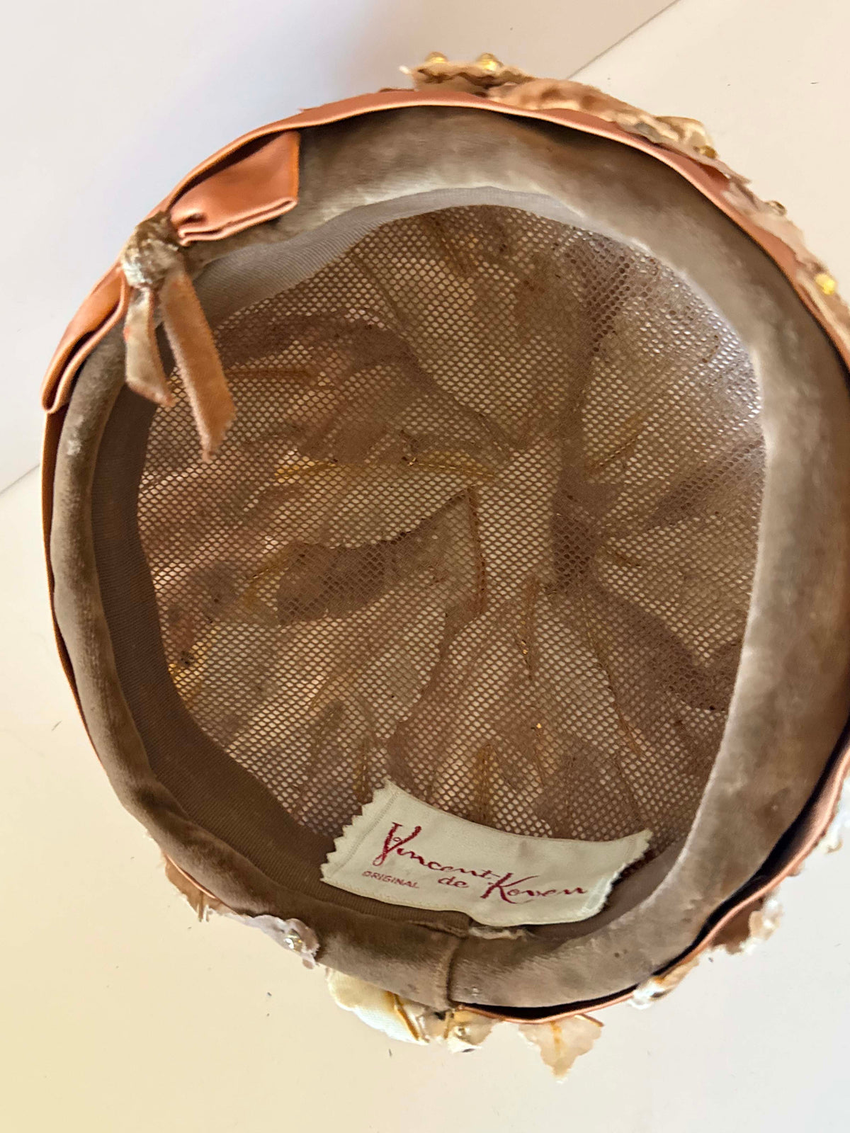Vintage 1950s Vincent de Koven Champagne Gold Velvet Leaf Pillbox Hat Beaded Satin Cocktail Evening Designer Millinery