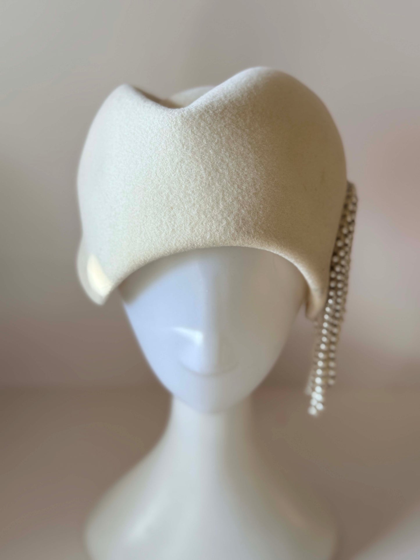 Vintage Ivory Felt Pillbox Hat | Pearl Fringe Cocktail Hat | 1960s Couture Inspired Bridal Fascinator | Elegant Winter Millinery