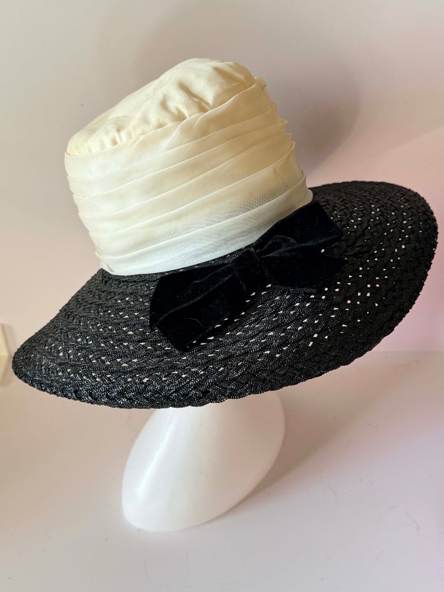 Vintage Black & Ivory Wide Brim Hat | Merli Modes Straw Hat | 1950s Inspired Cocktail Hat | Elegant Garden Party Millinery