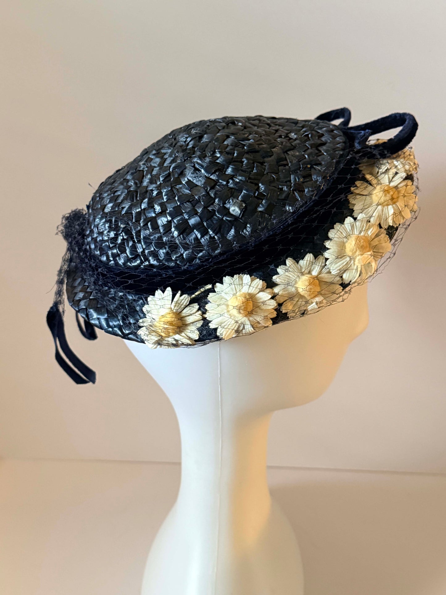 Vintage 1950s Navy Straw Daisy Half Hat | Floral Veiled Fascinator | Mid Century Tilt Hat with Velvet Bow