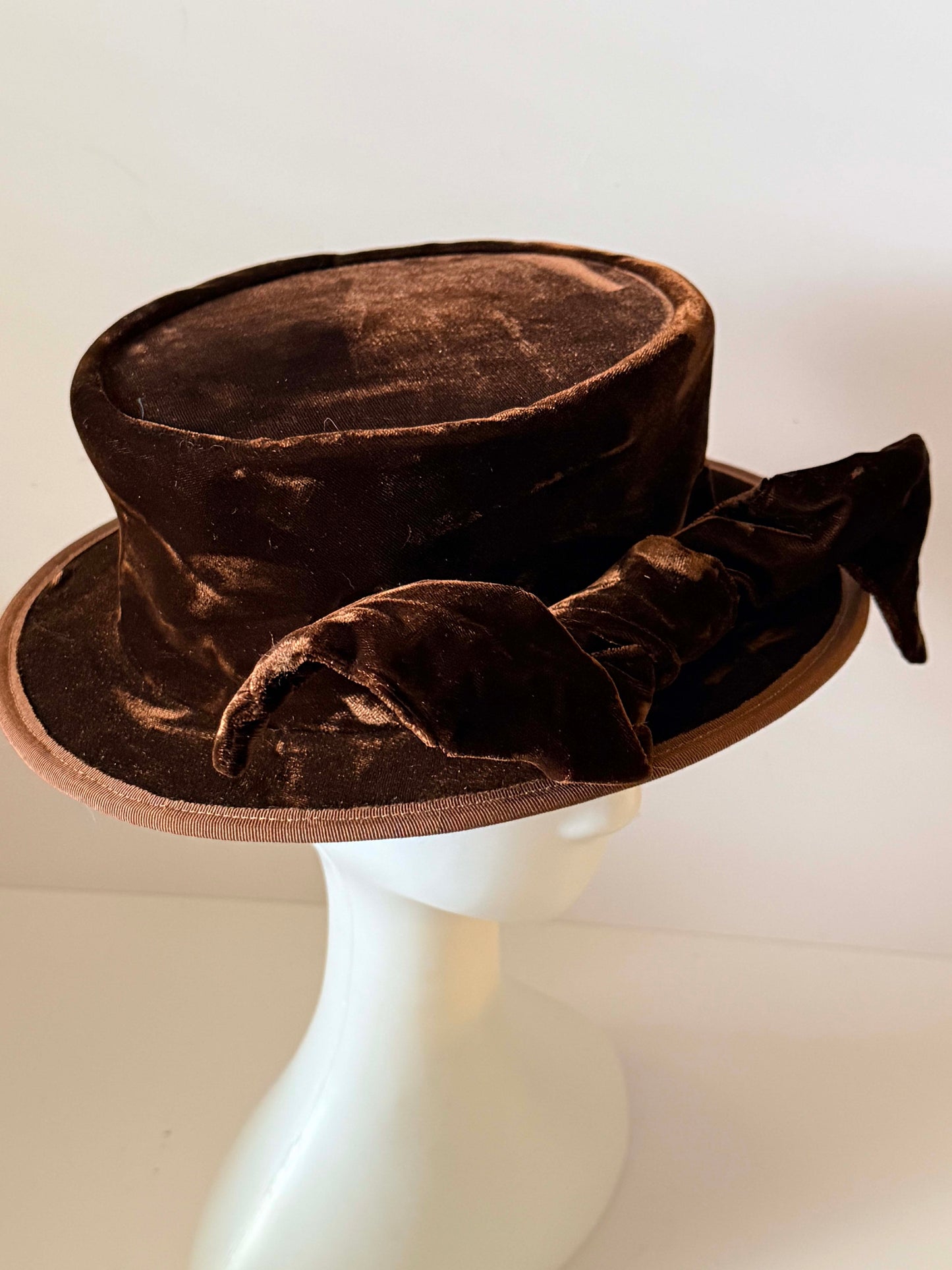 Vintage Gilles Francois Paris Brown Velvet Top Hat | French Millinery | Sculptural Cocktail Hat | Equestrian Style Hat | Couture-Inspired Statement Hat