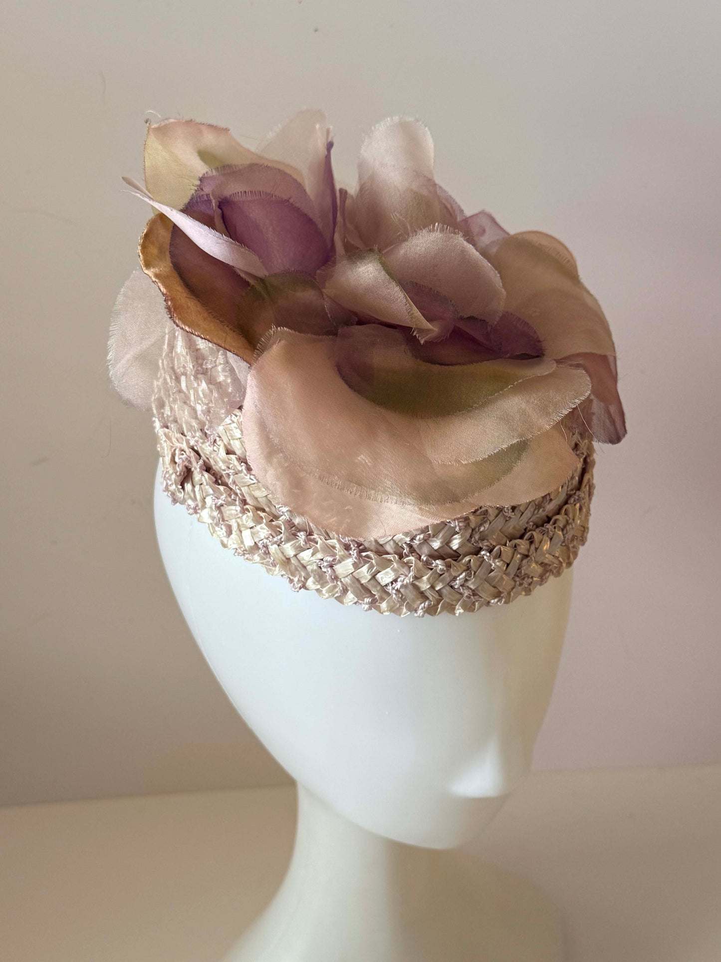 Vintage Lavender Floral Pillbox Hat | 1960s Flower Fascinator | Pastel Purple Raffia Pillbox | Romantic Wedding Guest Hat | Spring Garden Party Millinery