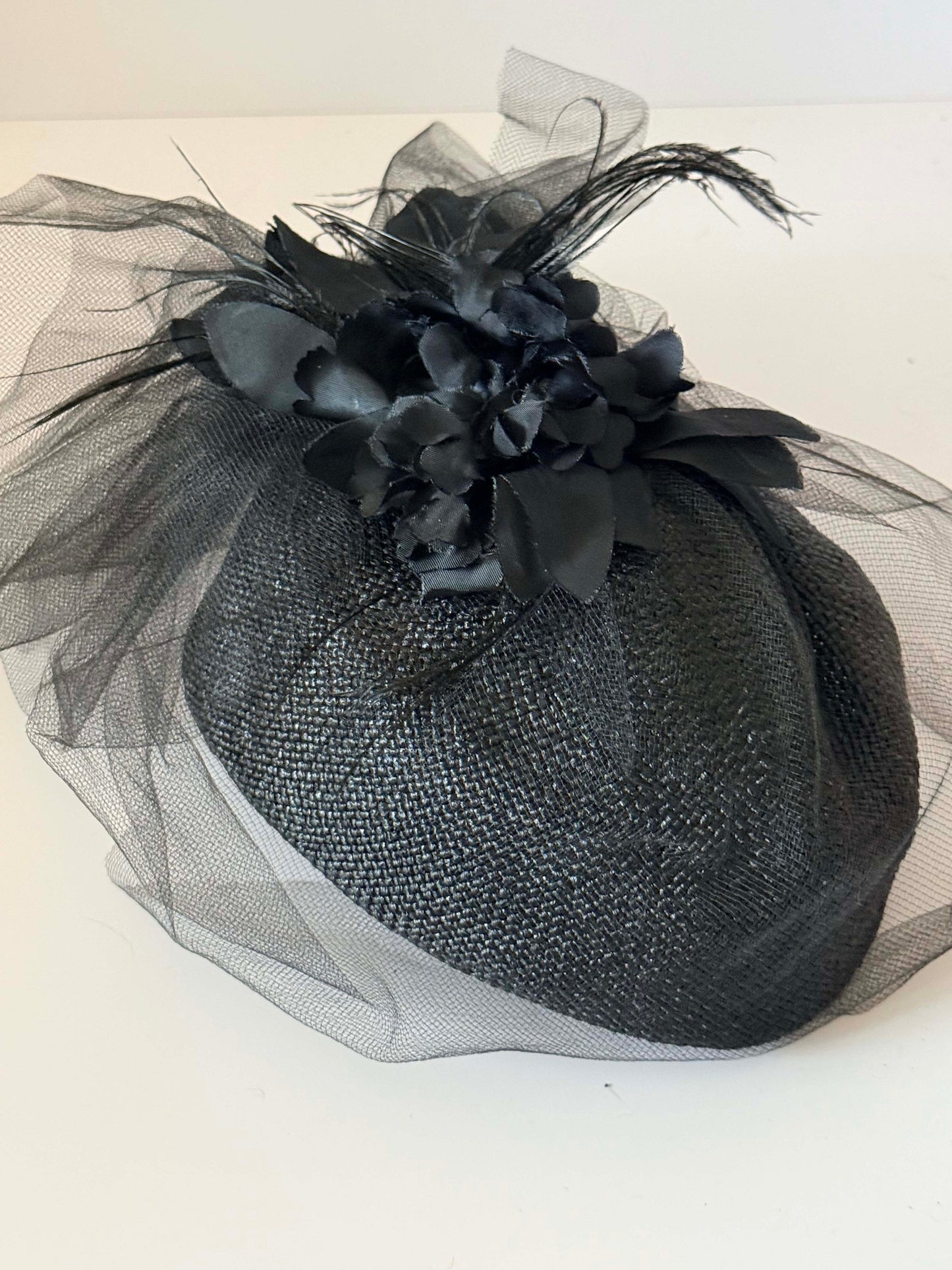 Vintage Black Veiled Cocktail Hat | Mid Century Straw Pillbox Fascinator | Floral Tulle Hat | Funeral Hat | Elegant Gothic Millinery