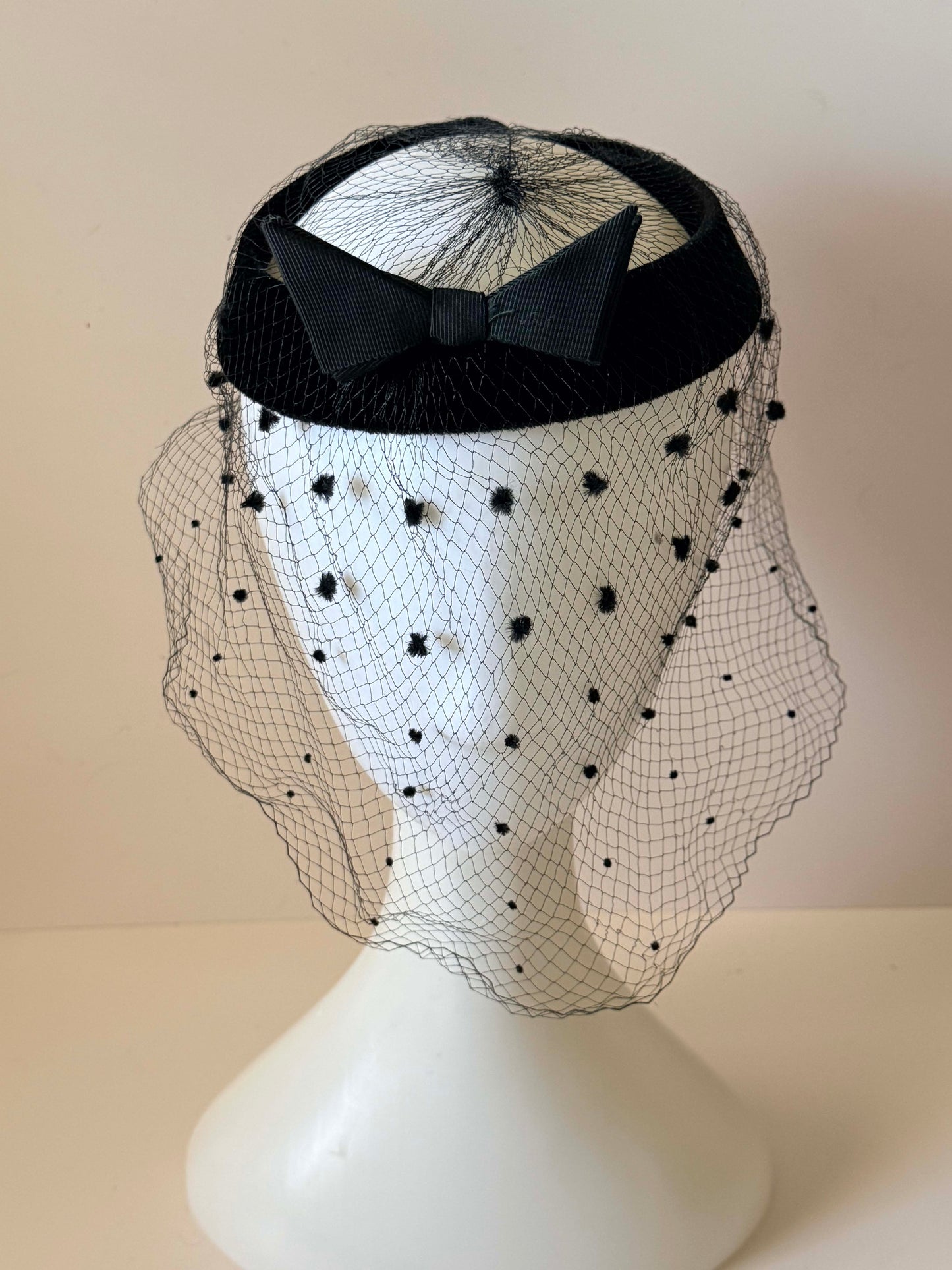 Vintage Black Velvet Veiled Halo Hat, Birdcage Veil Fascinator, Polka Dot Veil Headpiece, Cocktail Hat, Alternative Bridal Halo