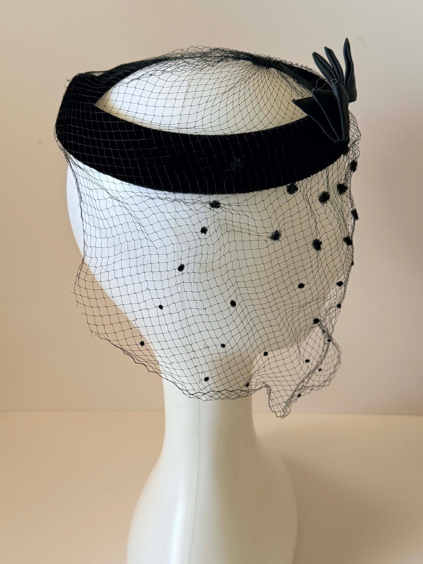Vintage Black Velvet Veiled Halo Hat, Birdcage Veil Fascinator, Polka Dot Veil Headpiece, Cocktail Hat, Alternative Bridal Halo