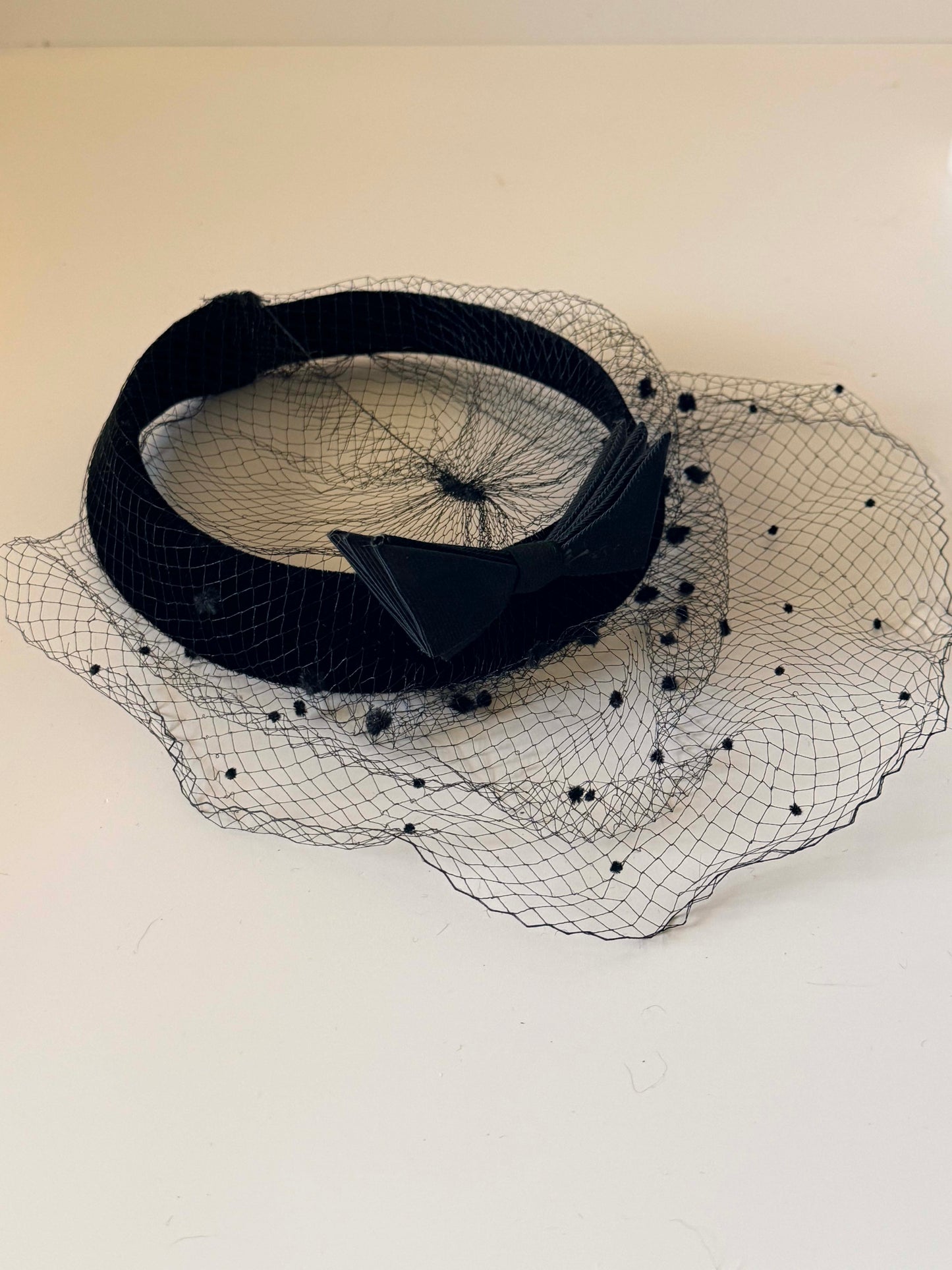 Vintage Black Velvet Veiled Halo Hat, Birdcage Veil Fascinator, Polka Dot Veil Headpiece, Cocktail Hat, Alternative Bridal Halo