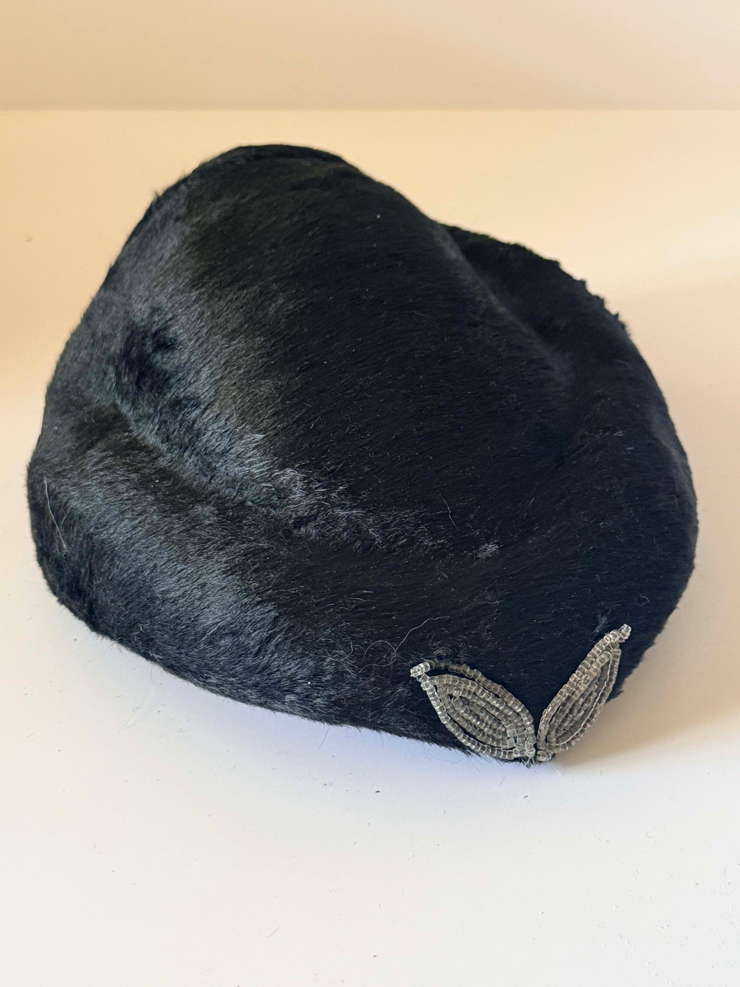 Vintage Black Fur Felt Pillbox Hat, Beaded Cocktail Hat, Mid Century Fur Hat, 1950s Black Fascinator, Classic Evening Hat