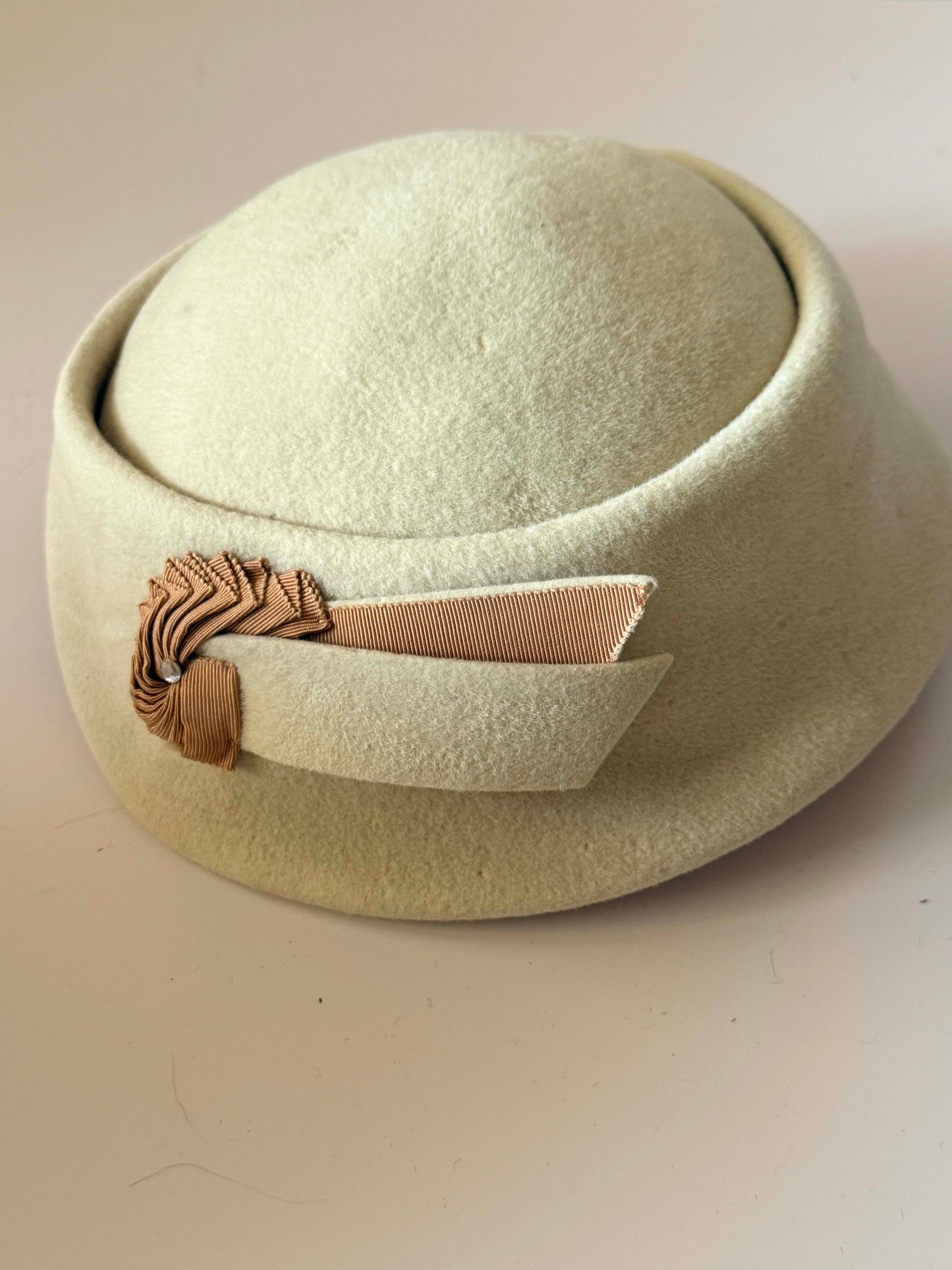 Vintage Dolphin Imported Fur Pillbox Hat | Ivory Fur Felt Toque Hat | 1950s Winter Millinery | Cream Cocktail Hat | Mid Century Designer Hat