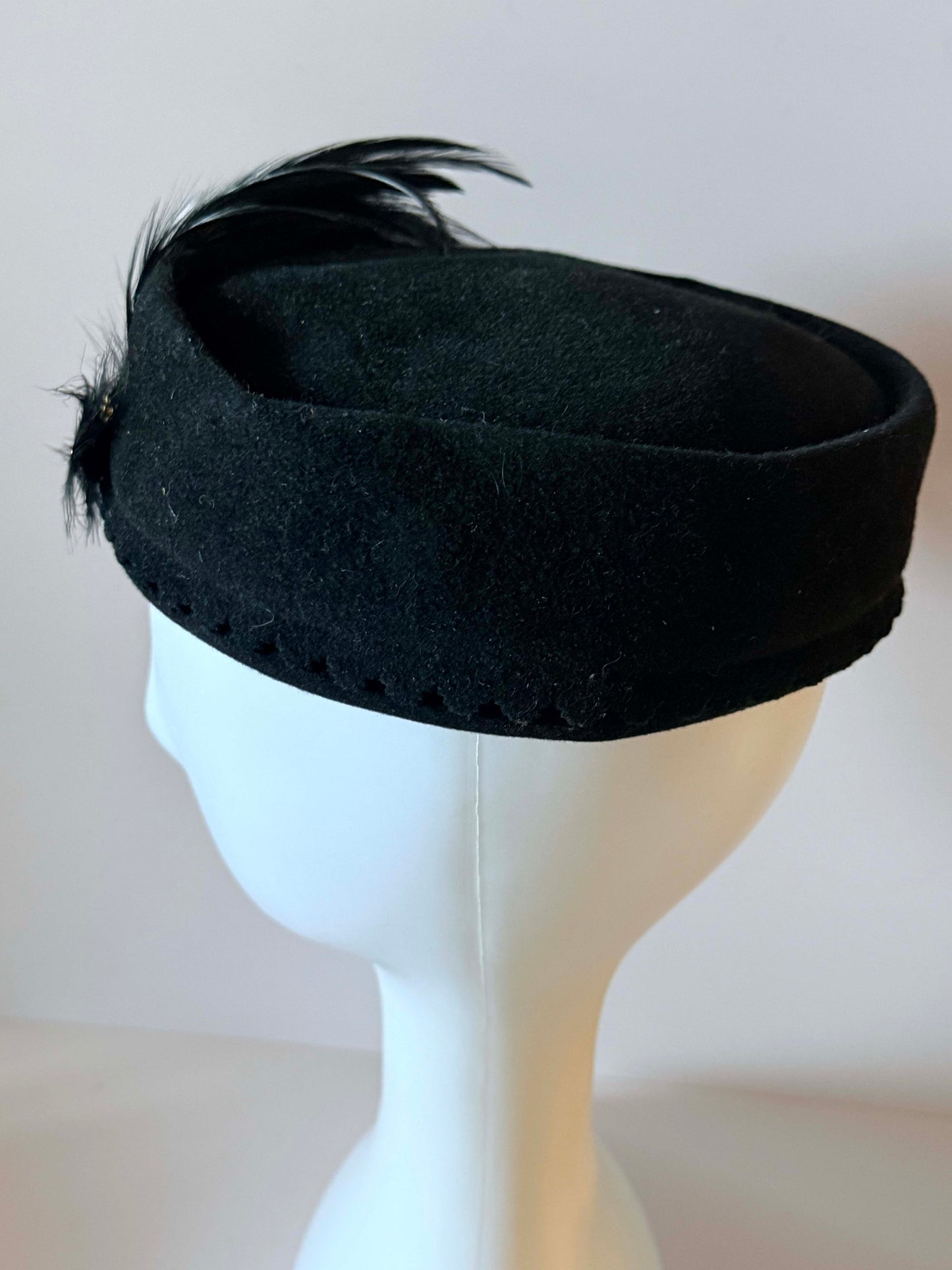Vintage Black Velvet Pillbox Hat | Feather Cocktail Hat | 1950s Fascinator | Classic Millinery | Elegant Formal Hat