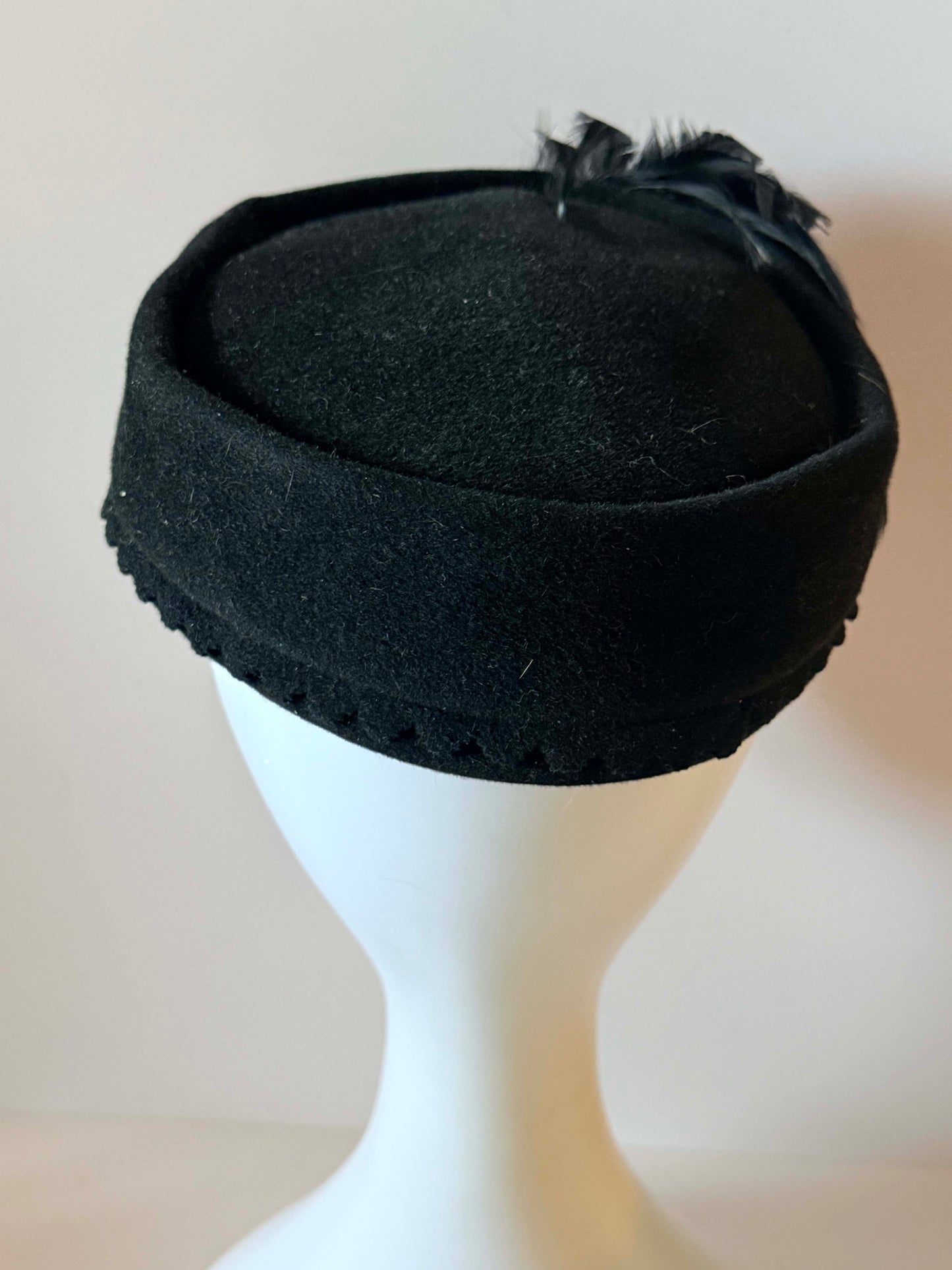 Vintage Black Velvet Pillbox Hat | Feather Cocktail Hat | 1950s Fascinator | Classic Millinery | Elegant Formal Hat