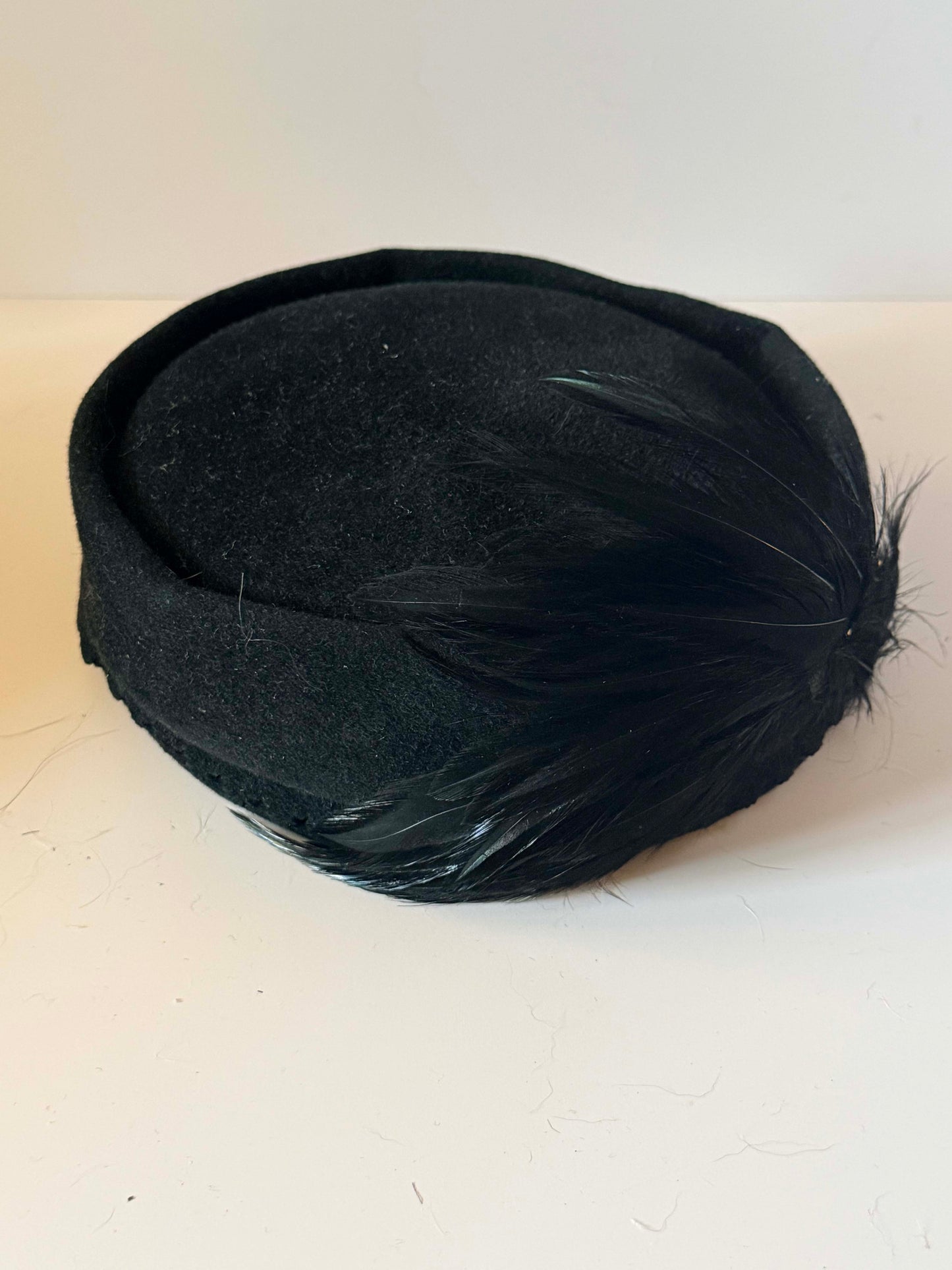 Vintage Black Velvet Pillbox Hat | Feather Cocktail Hat | 1950s Fascinator | Classic Millinery | Elegant Formal Hat