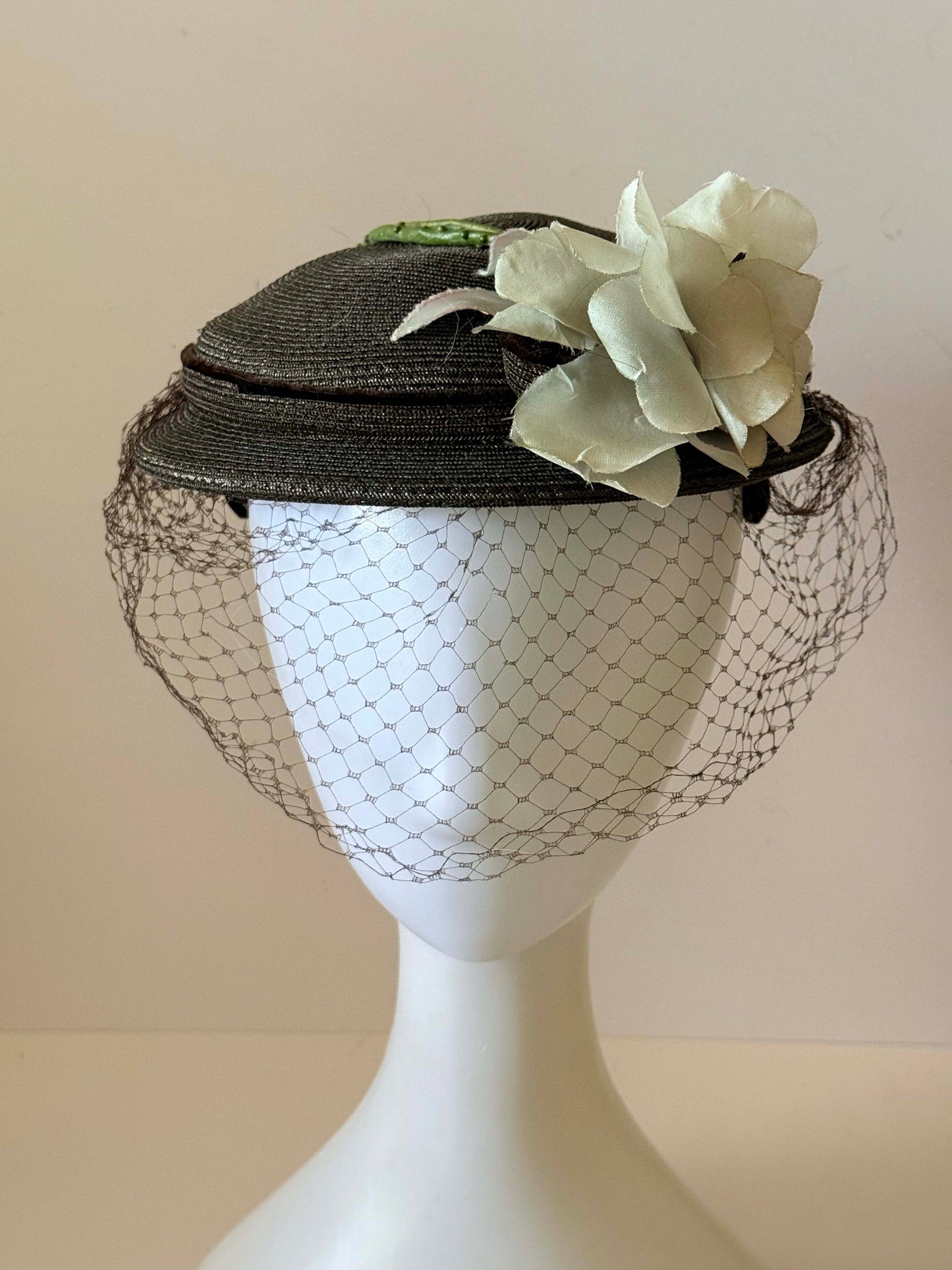Vintage Evelyn Varon Modes Veiled Pillbox Hat, Brown Straw Cocktail Hat, White Floral Fascinator, 1960s Designer Millinery, Wedding Guest Hat