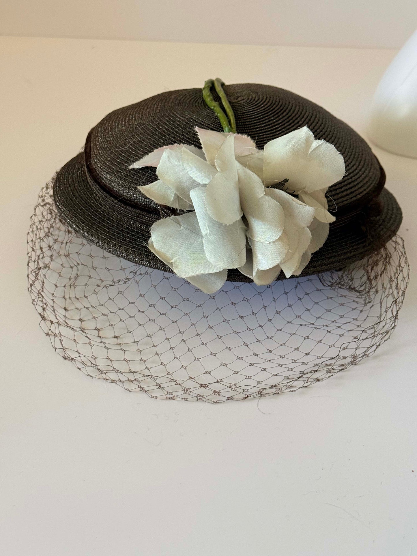 Vintage Evelyn Varon Modes Veiled Pillbox Hat, Brown Straw Cocktail Hat, White Floral Fascinator, 1960s Designer Millinery, Wedding Guest Hat