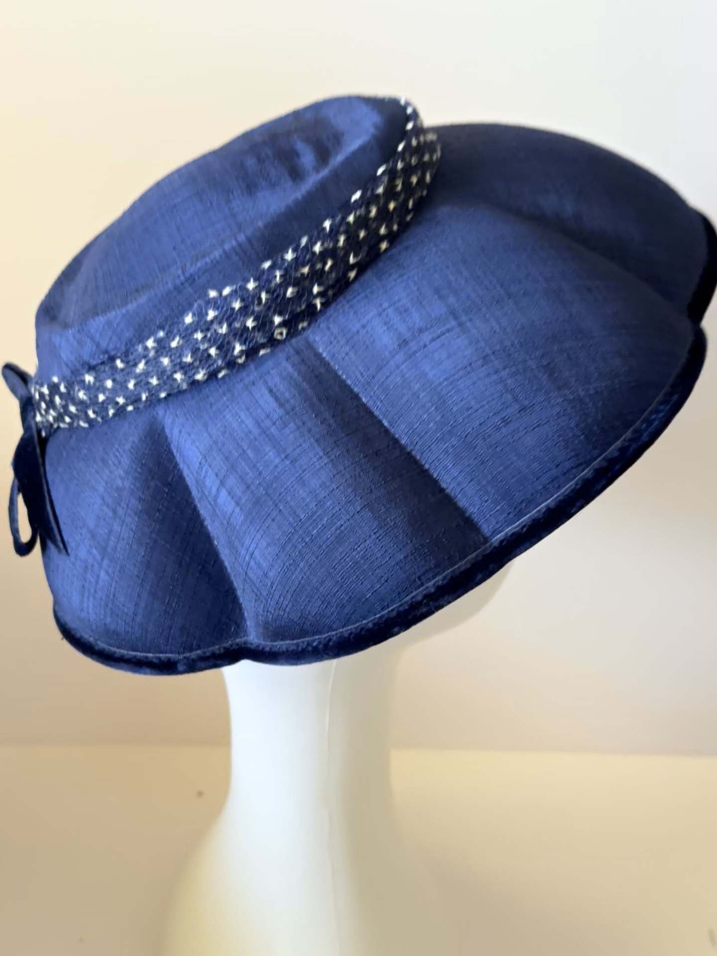 Vintage Valerie Modes Navy Blue Wide Brim Hat, 1960s Church Hat, Mid Century Cocktail Hat, Elegant Dress Hat, Kentucky Derby Hat