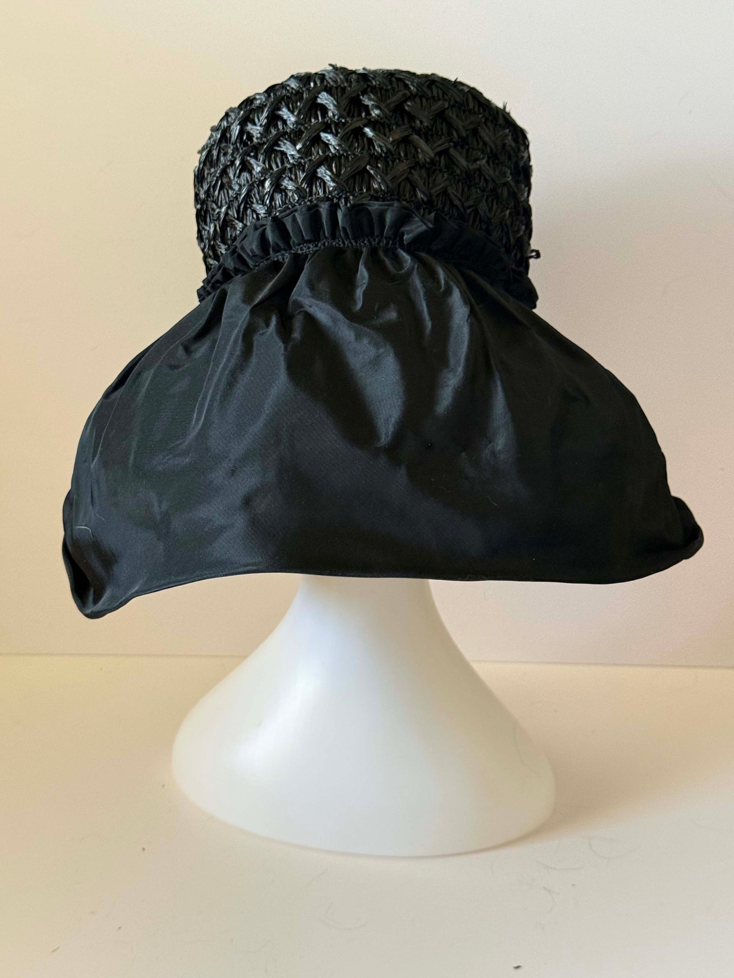 Vintage Black Raffia Crown Hat, Wide Satin Brim Hat, Dramatic Statement Hat, Avant Garde Millinery, Kentucky Derby Hat, Audrey Hepburn Fashion Hat
