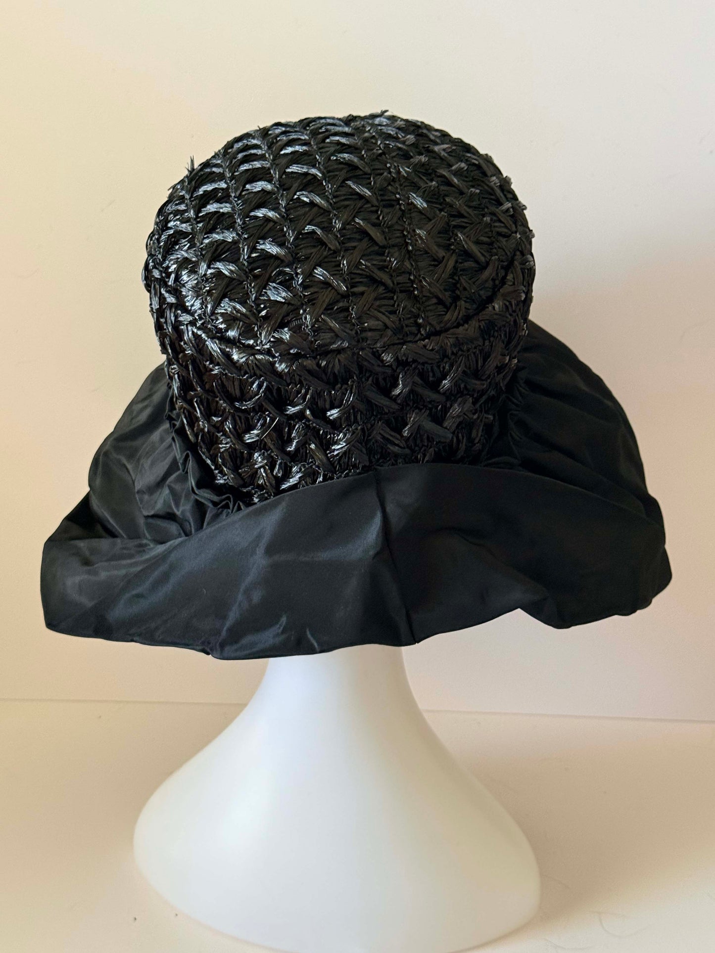 Vintage Black Raffia Crown Hat, Wide Satin Brim Hat, Dramatic Statement Hat, Avant Garde Millinery, Kentucky Derby Hat, Audrey Hepburn Fashion Hat