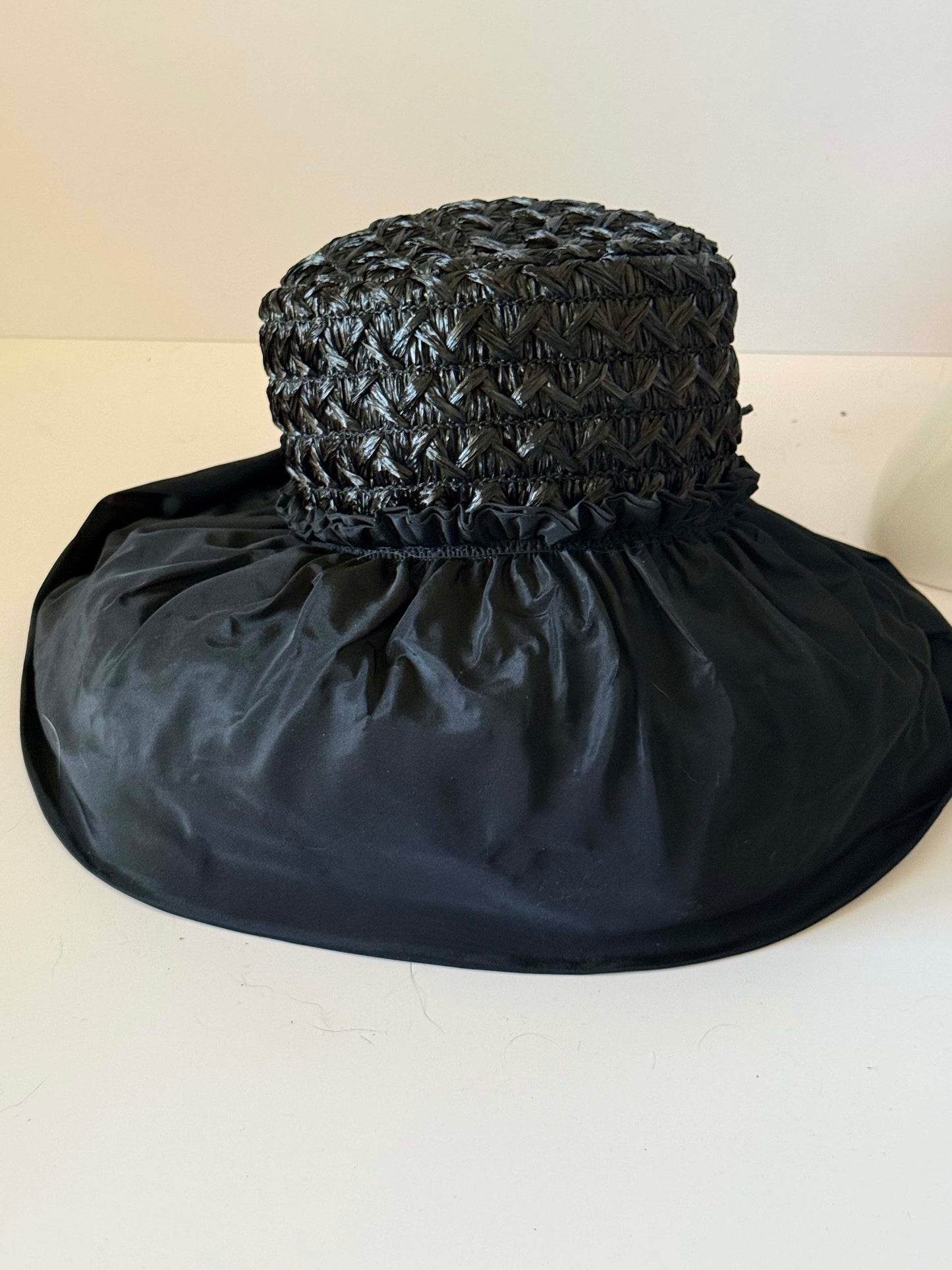 Vintage Black Raffia Crown Hat, Wide Satin Brim Hat, Dramatic Statement Hat, Avant Garde Millinery, Kentucky Derby Hat, Audrey Hepburn Fashion Hat