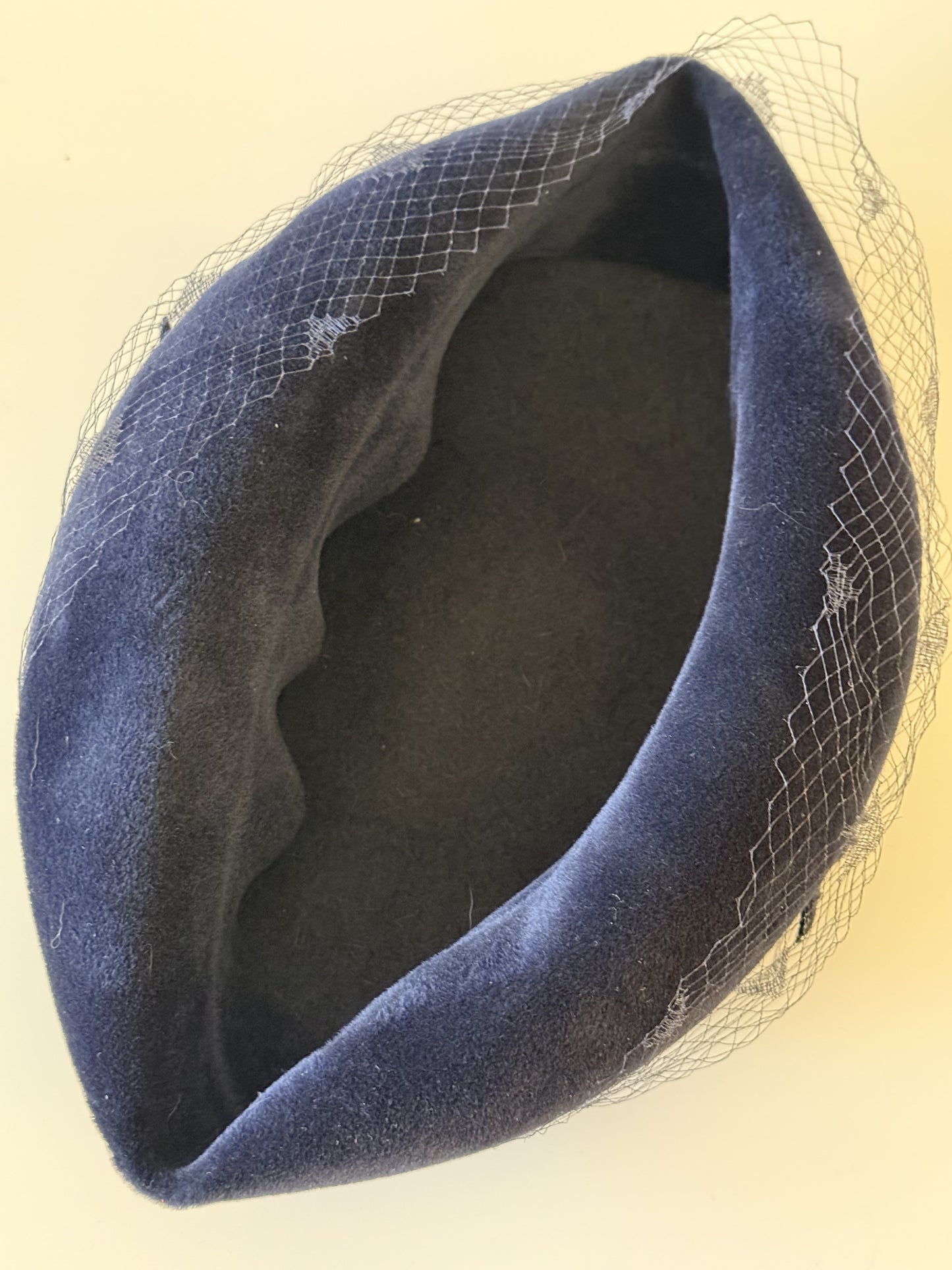 Vintage Wool Angora Beret with Lace Appliqués and Net Veil – Classic Elegant Hat
