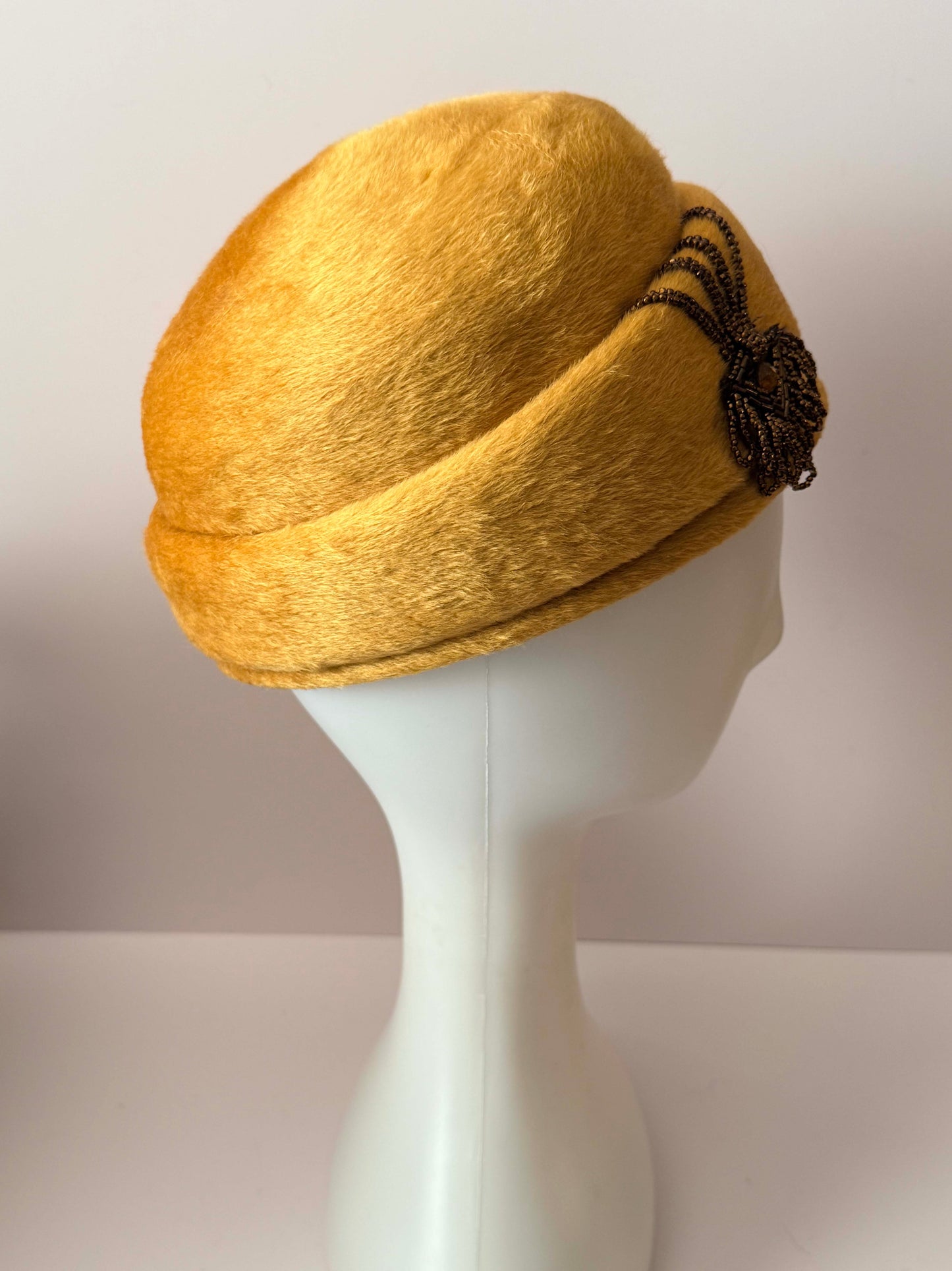 Vintage Camel Fur Pillbox Hat | 1960s Fur Felt Cloche Hat | Beaded Art Deco Accent | Mod Winter Millinery | Size 22