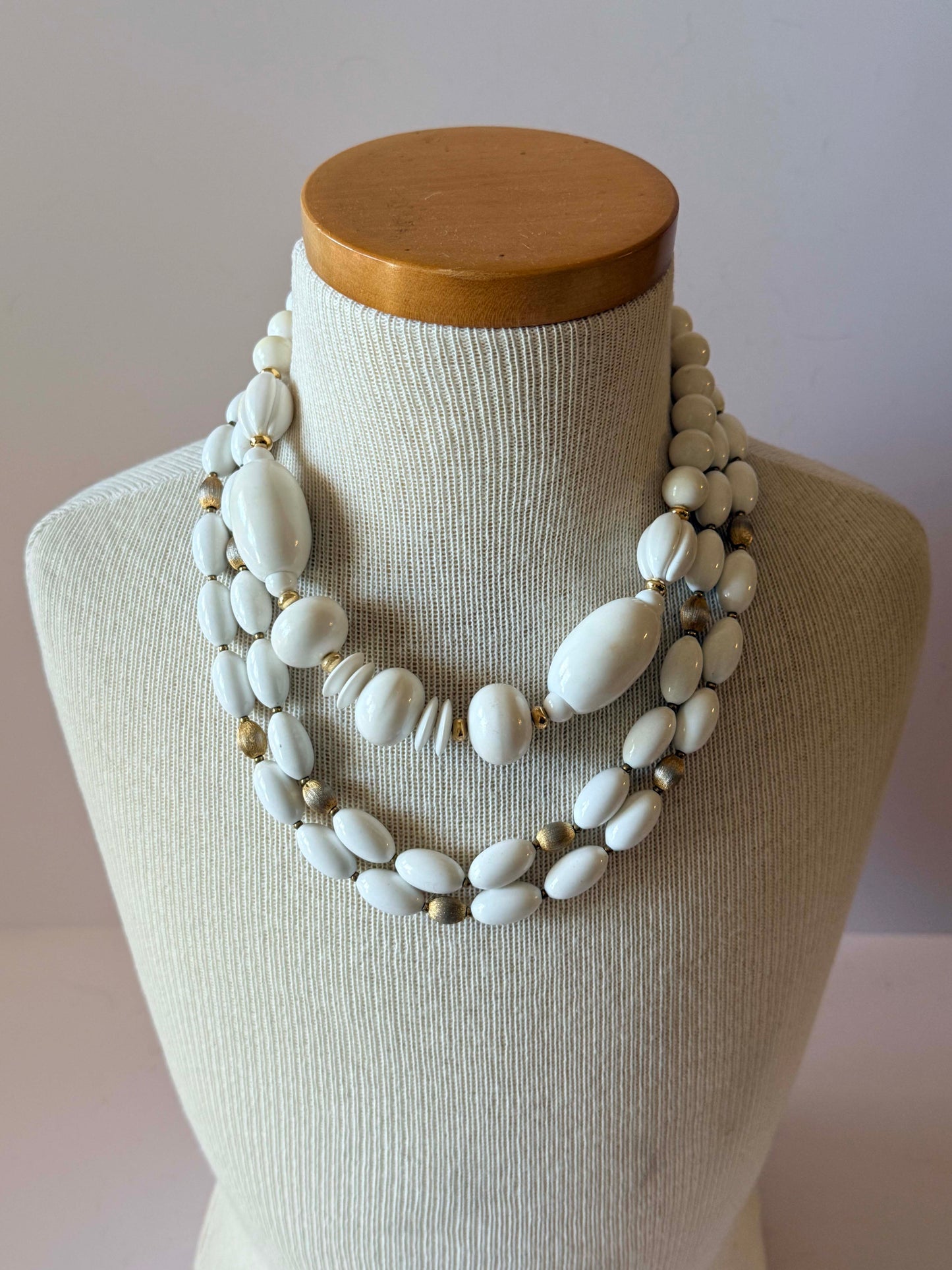 Vintage White Beaded Necklace Set | Two Layered Retro Necklaces | Mid Century Costume Jewelry | Ivory White Bead Necklace Collection