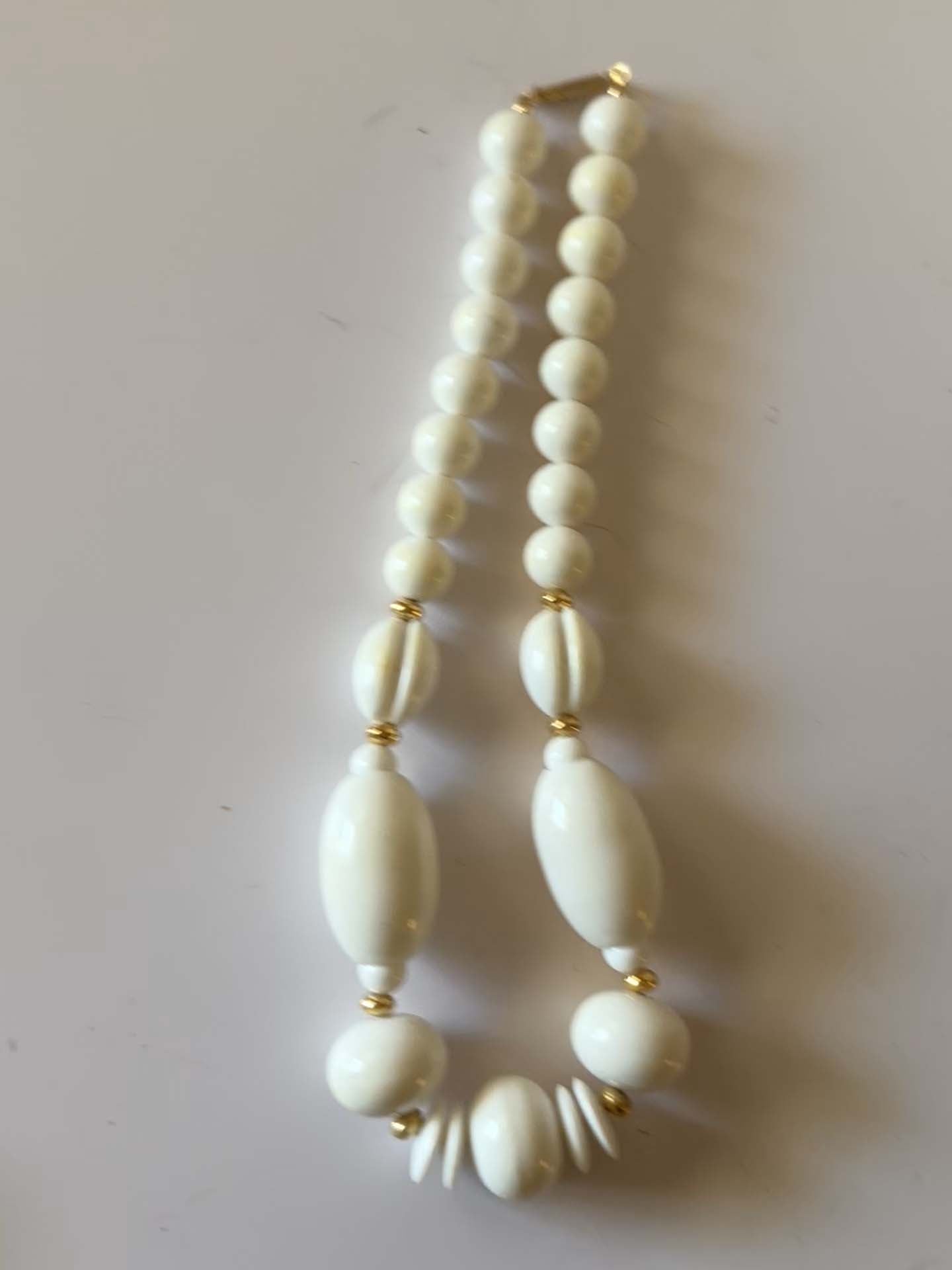 Vintage White Beaded Necklace Set | Two Layered Retro Necklaces | Mid Century Costume Jewelry | Ivory White Bead Necklace Collection