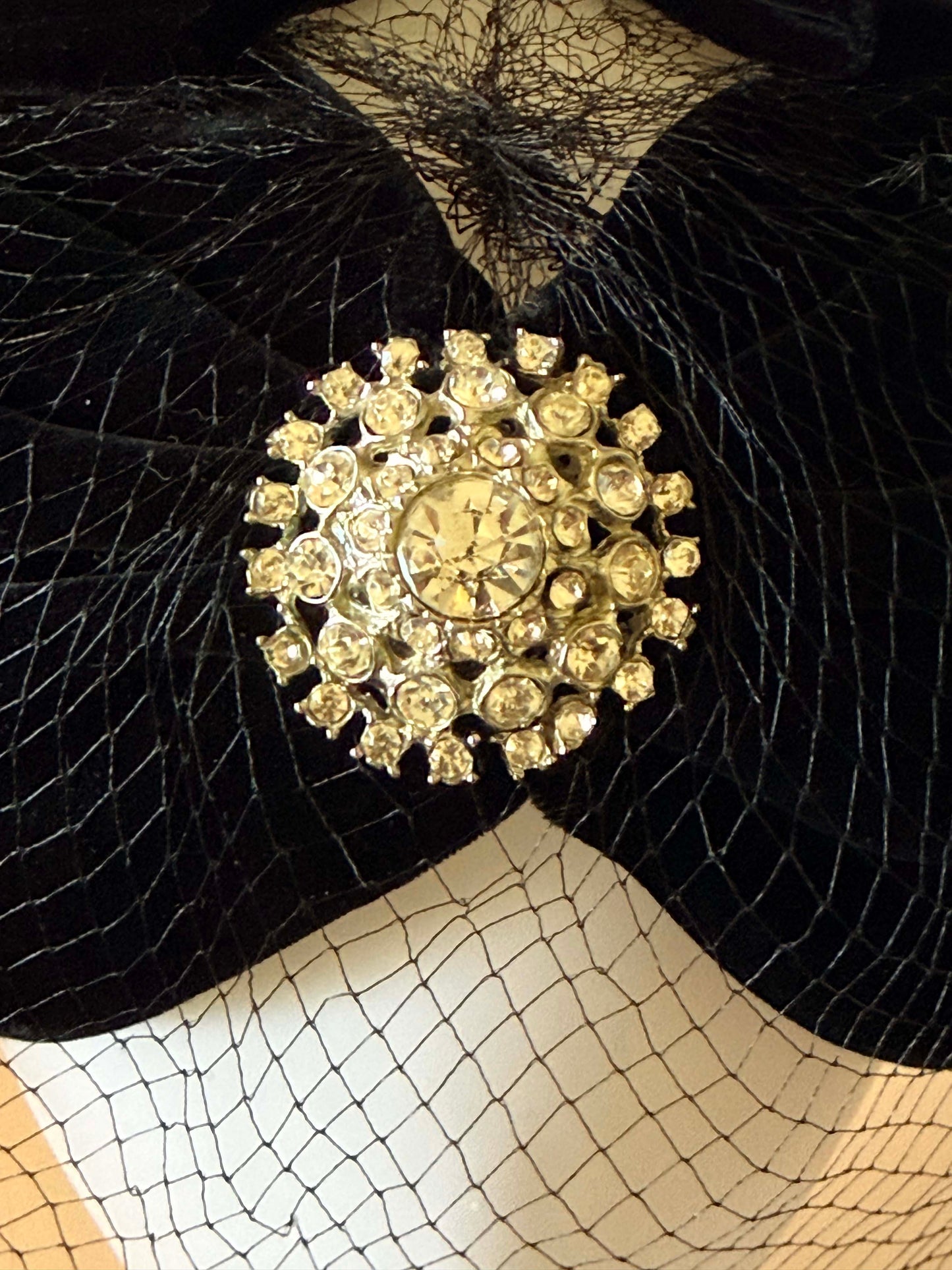 Vintage Black Velvet Turban Hat with Rhinestone Brooch and Veil | 1950s Cocktail Hat | Old Hollywood Fascinator | Mid Century Evening Hat