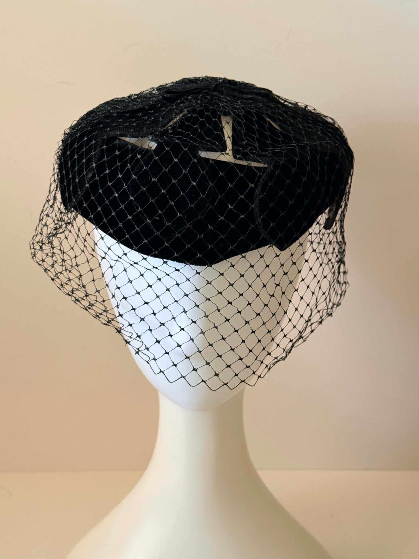Vintage Black Velvet Veiled Cocktail Hat | 1950s Velvet Fascinator | Mid Century Tilt Hat | Old Hollywood Evening Headpiece