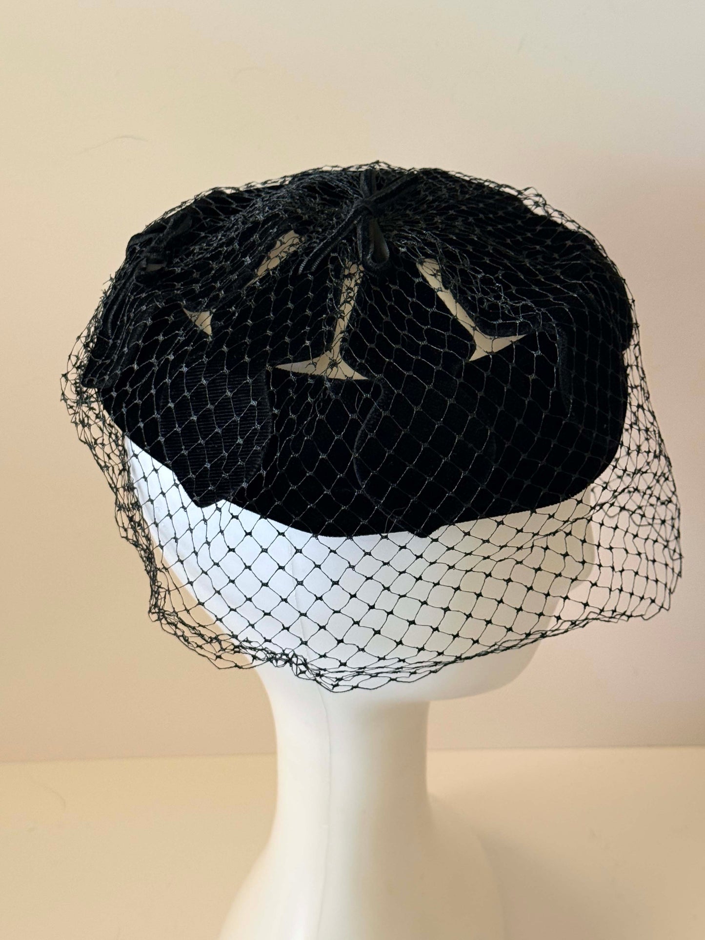 Vintage Black Velvet Veiled Cocktail Hat | 1950s Velvet Fascinator | Mid Century Tilt Hat | Old Hollywood Evening Headpiece